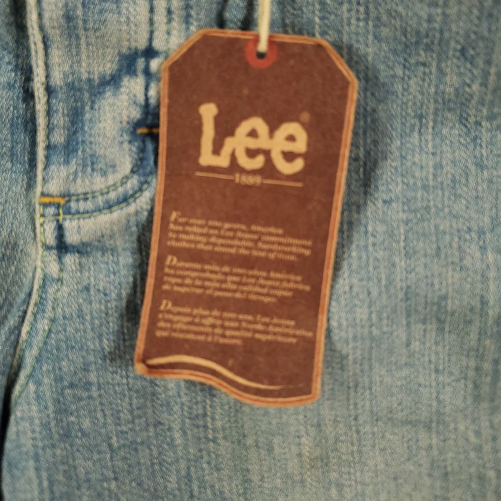 Lee VINTAGE New Lee Button Fly Jeans Womens 13 M Capris Capri 5-Pocket Denim 90s Blue Cotton Blend Spandex Girls Womens Jeans Caption? Size 32" / US 10 / IT 46 - 3 Thumbnail