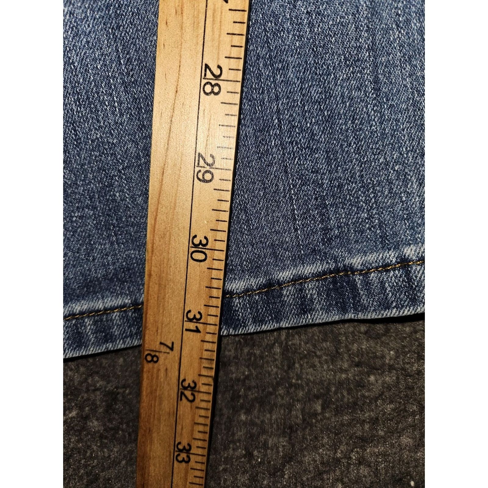 Carhartt Carhartt Rugged Flex Relaxed Jeans Mens 38x30 38x32 Light Wash Denim Lot Of 2 Denim Jeans Light Blue Mens Carhartt Rugged Flex Jeans 5-Pocket Size US 38 / EU 54 - 6 Thumbnail