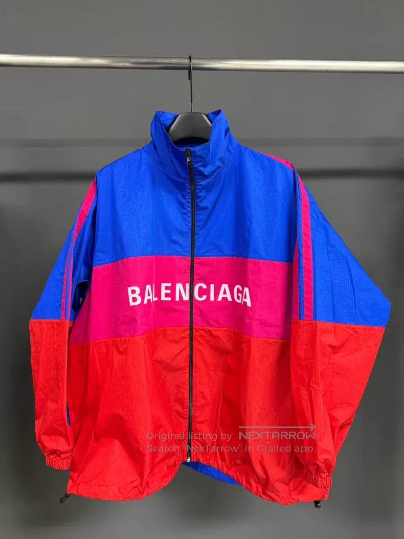 Balenciaga Balenciaga Red and Blue Patchwork Large Logo Windbreaker Size XS / US 0-2 / IT 36-38 - 1 Thumbnail