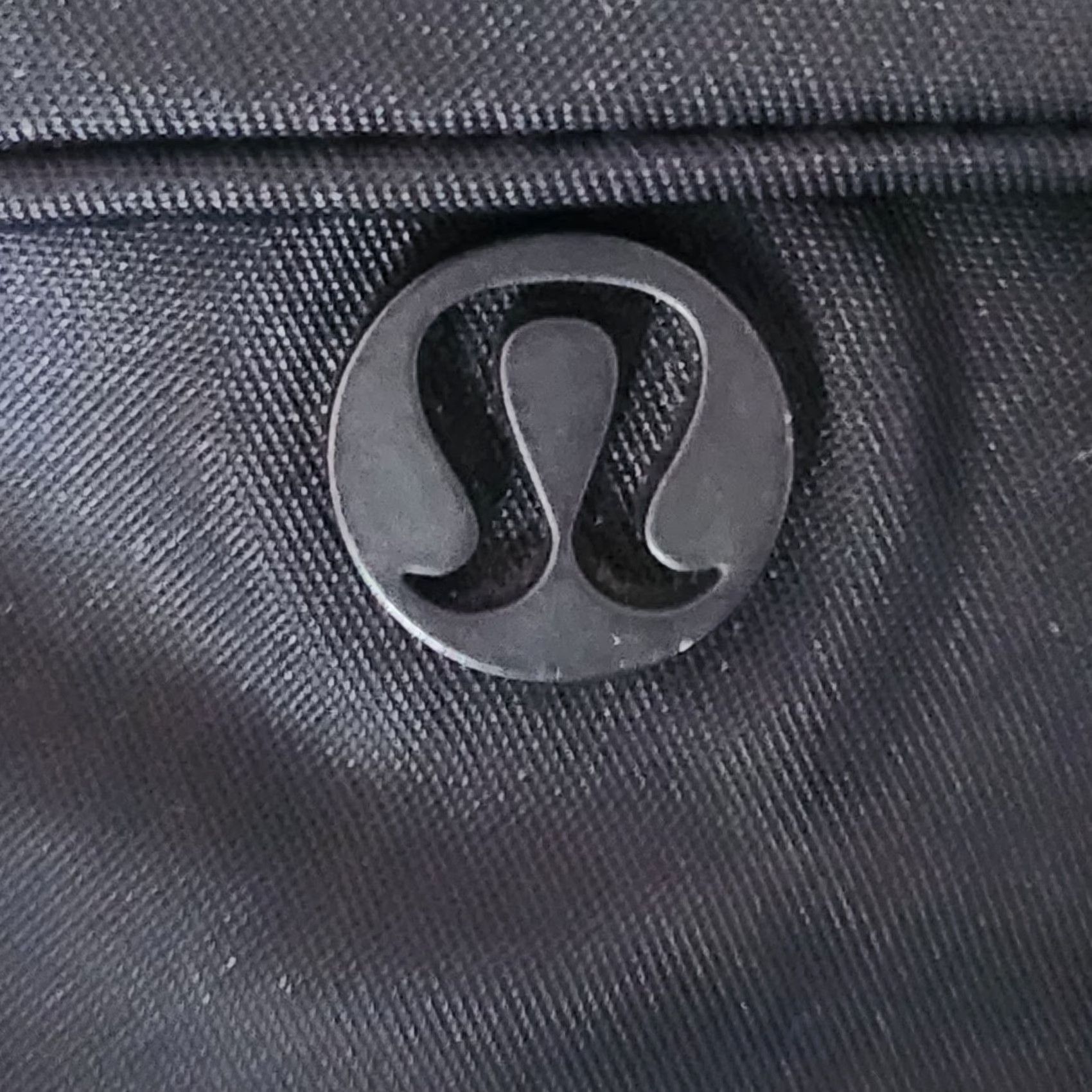 Lululemon Lululemon Easy As Sunday Tote Bag 18x4x17.5 Large Black Nylon Cinch Drawstring Tote Mens Womens Girls Boys Size ONE SIZE - 4 Thumbnail