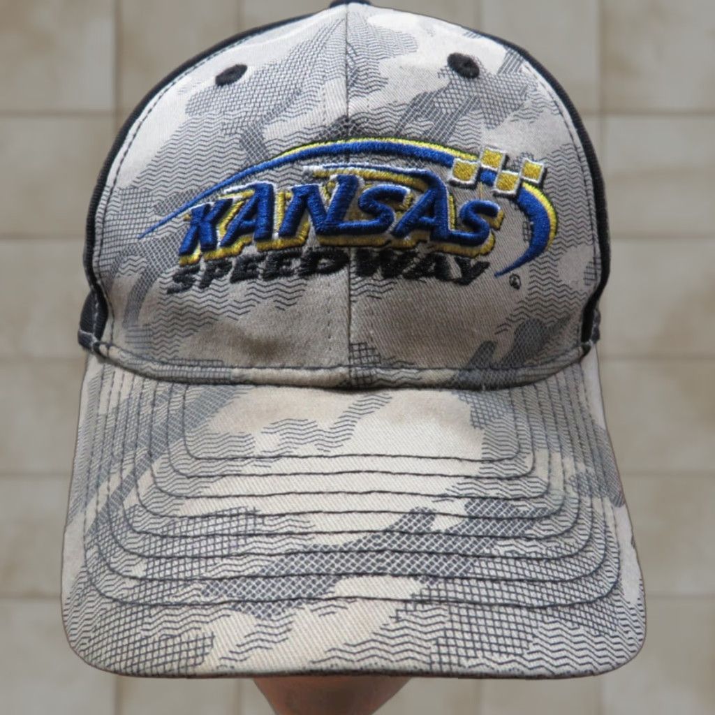 Vintage VINTAGE HaT Kansas City Mo. Speedway Race Camo Trucker Adjustable Hat Size ONE SIZE - 1 Thumbnail