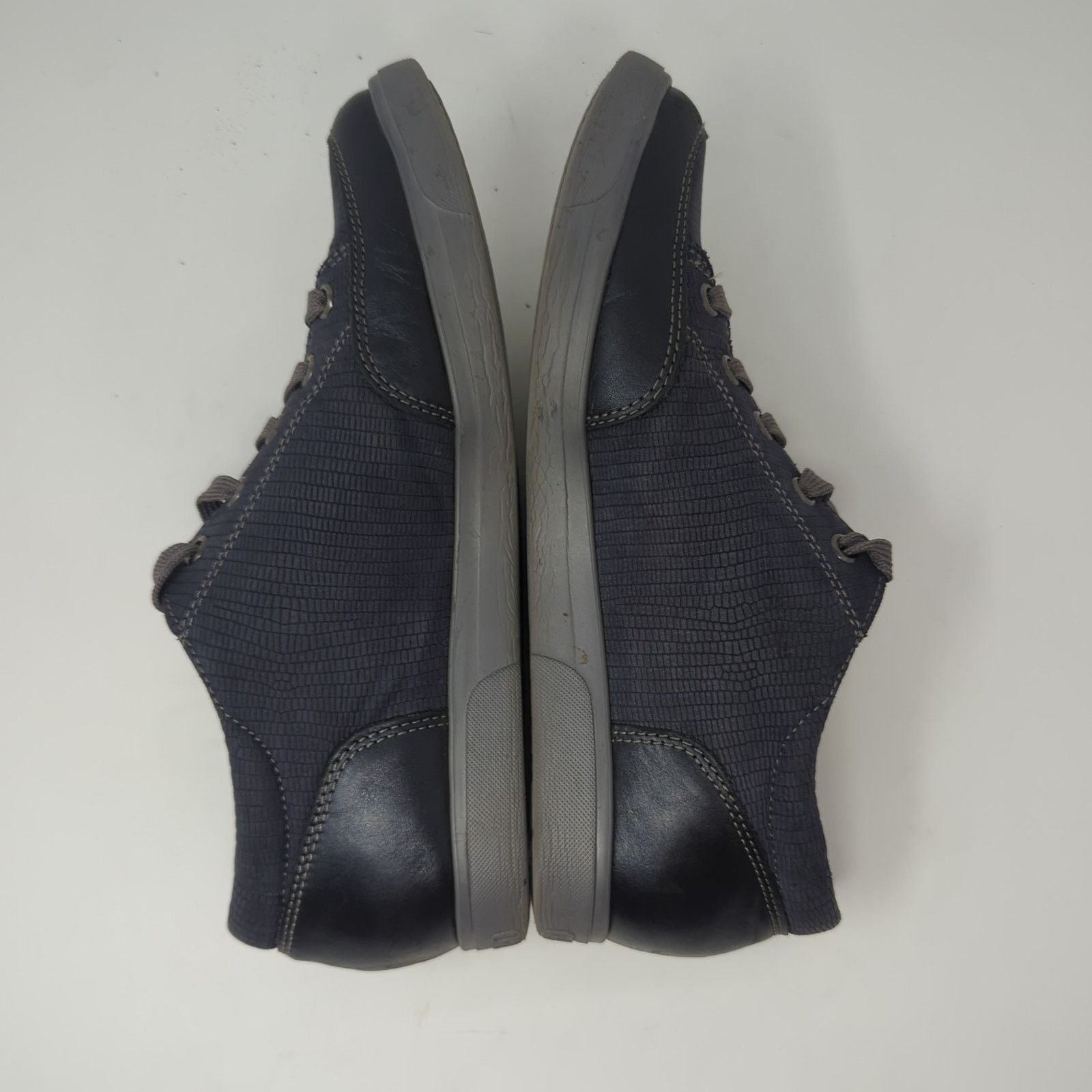 Other Munro Womens Gabbie Sneaker Low Top Leather Side Zip 7.5 Size US 7.5 / IT 37.5 - 6 Thumbnail