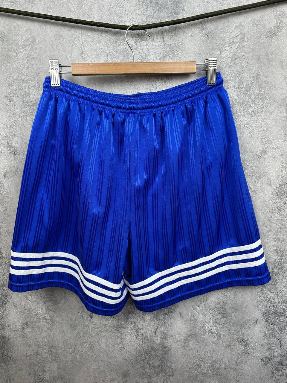 Adidas Adidas Made in England Vintage 90s Blue 3-Stripes Shorts Size US 32 / EU 48 - 2 Thumbnail