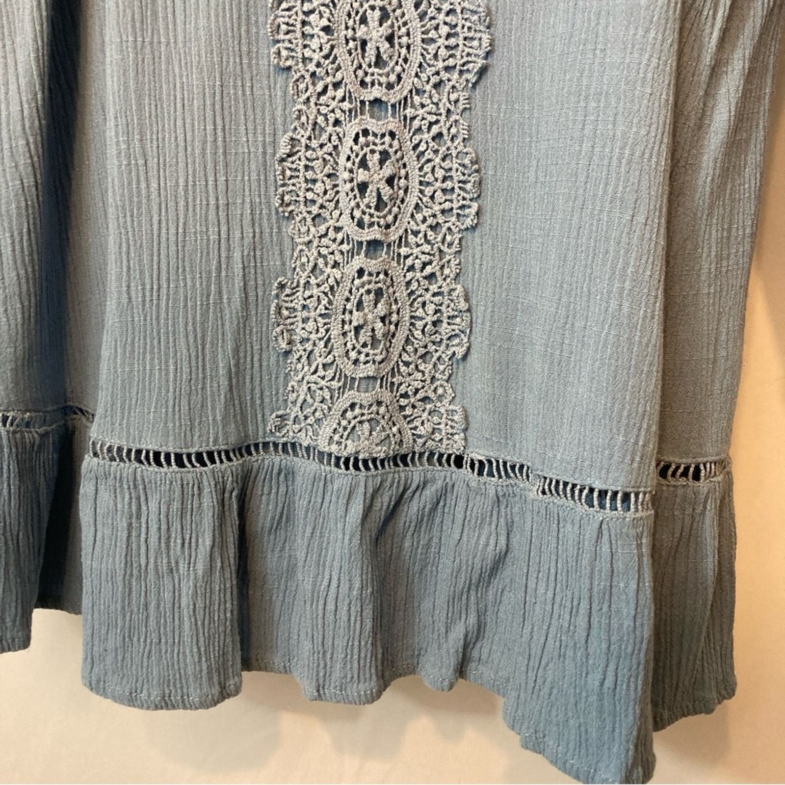 Other Style and Co. Lightweight Flowy Flutter Sleeve Blouse Top Size M / US 6-8 / IT 42-44 - 8 Thumbnail