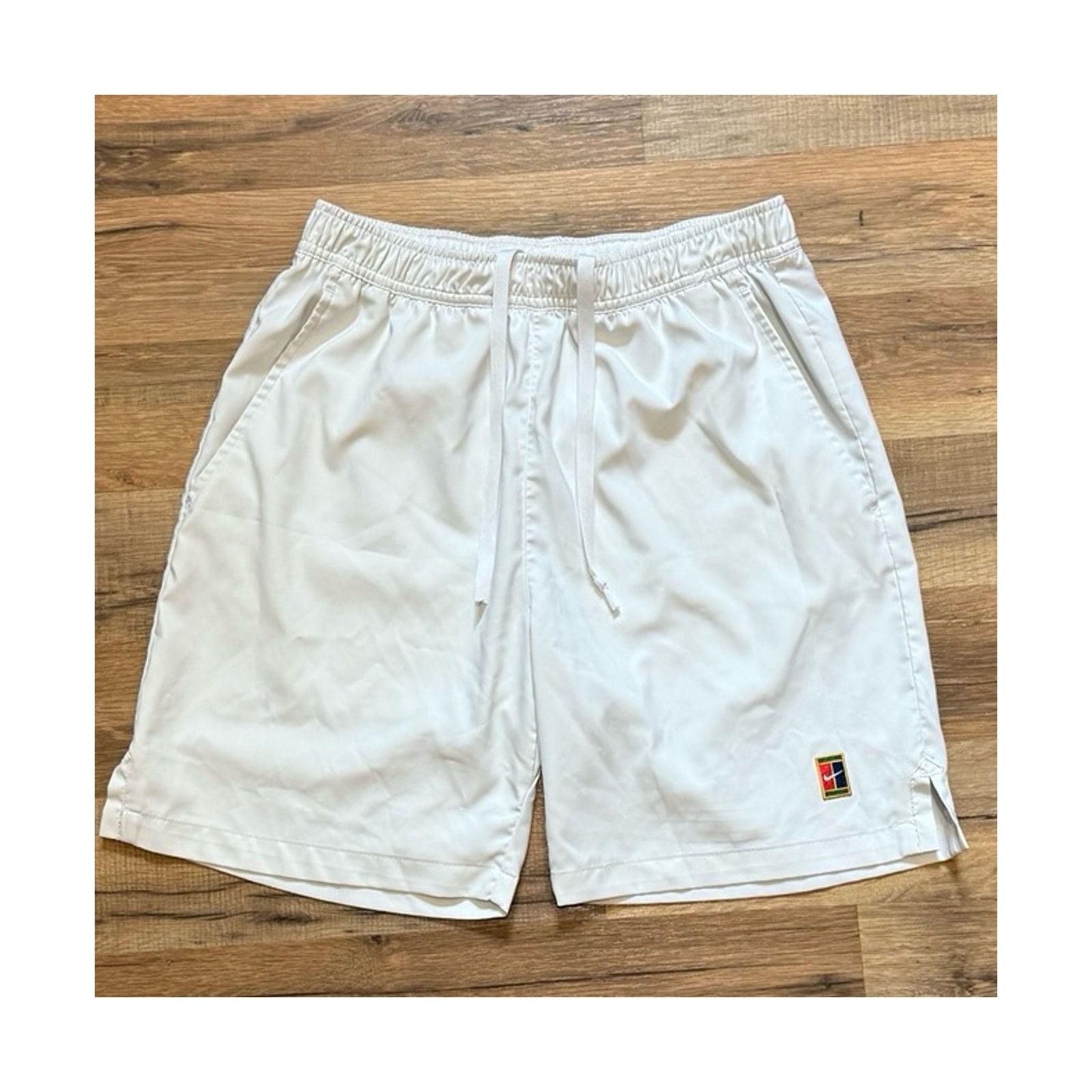 Nike Nike Tennis Court Advantage Shorts Size US 26 / EU 42 - 1 Thumbnail
