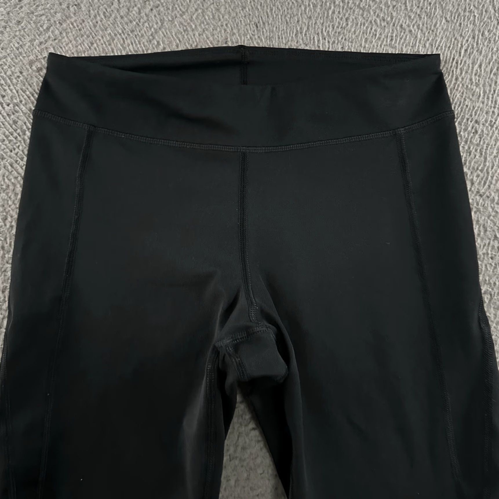 Under Armour Under Armour Leggings Womens Cropped Black M Polyester Growers? Size 32" / US 10 / IT 46 - 2 Thumbnail