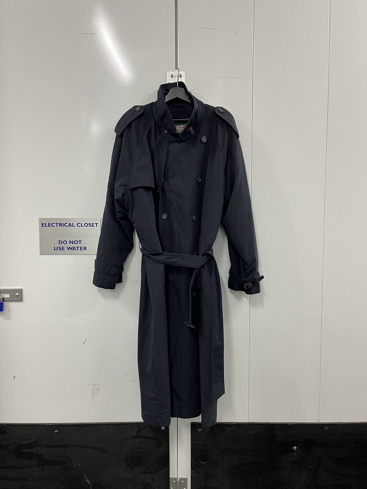 Other Deep Navy Double-Breasted Trenchcoat Size US L / EU 52-54 / 3 - 1 Thumbnail