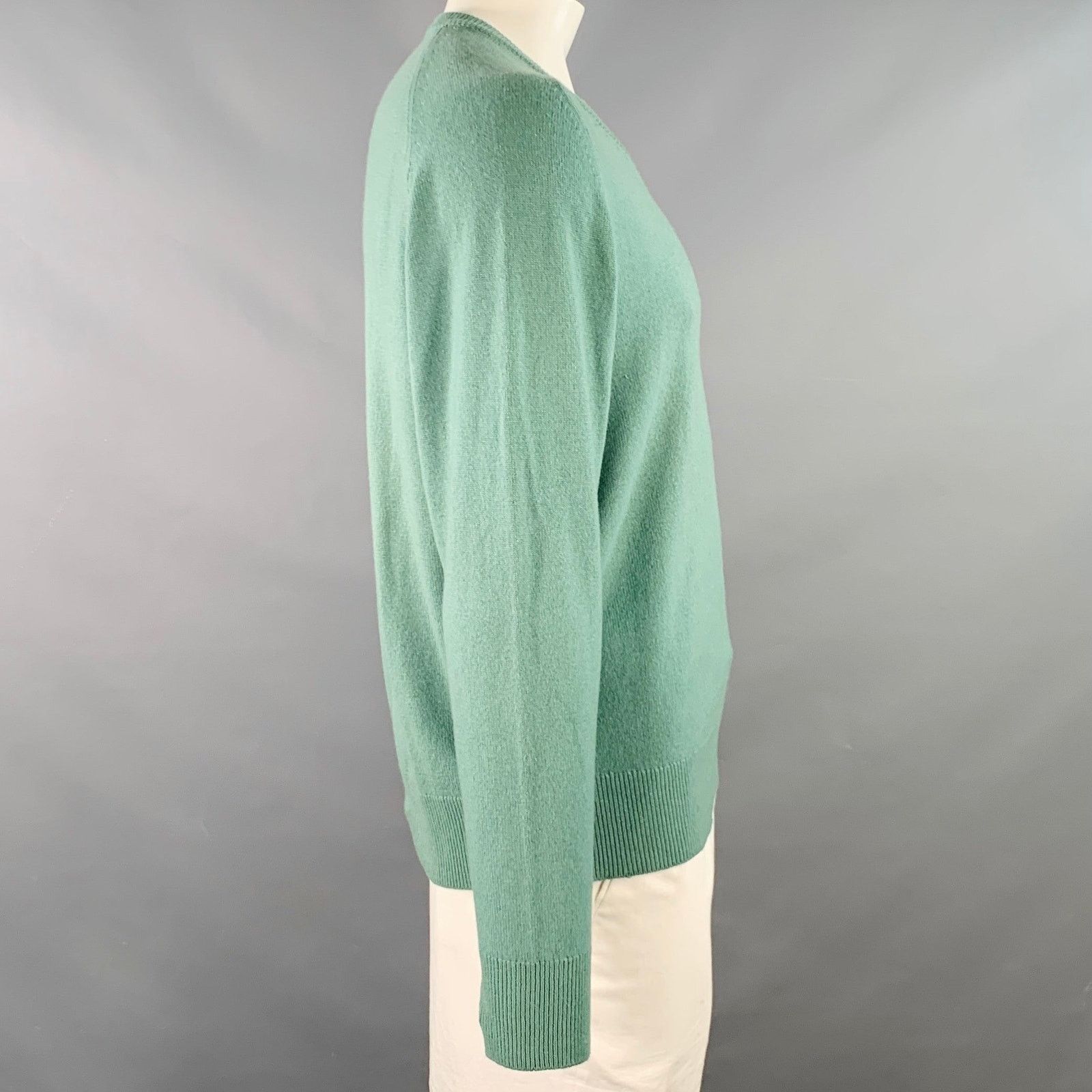 Other I.MAGNIN Size XL Green Sage Cashmere V-Neck Pullover Size US XL / EU 56 / 4 - 2 Thumbnail