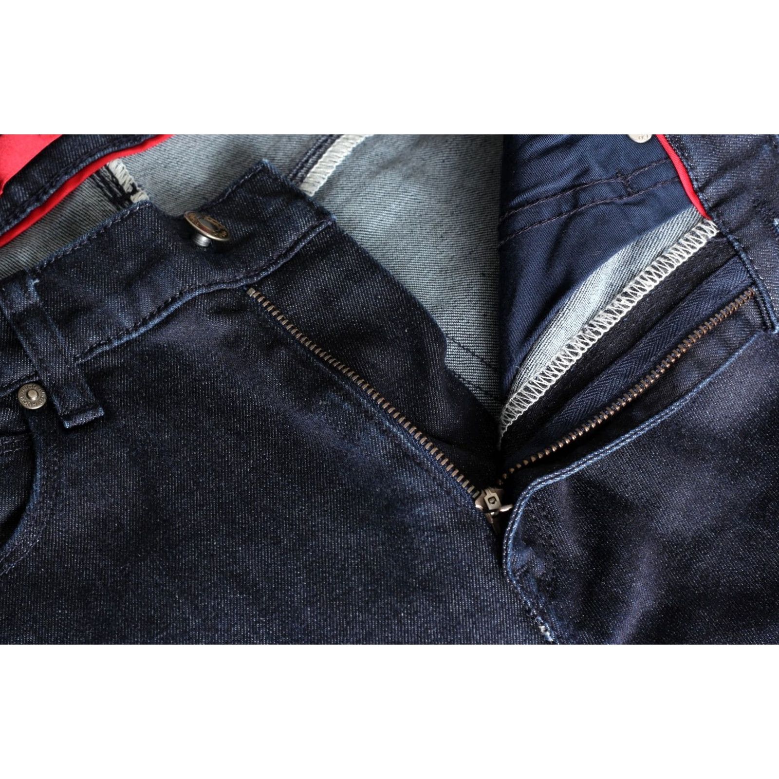 Hugo Boss HUGO BOSS Jeans Men Slim Straight Stretch 708 W30 L30 Blue 5-Pocket Denim Tapered Rise Mid 10-12 in Regular Size 30 Zip Belt Loops Size US 30 / EU 46 - 5 Thumbnail