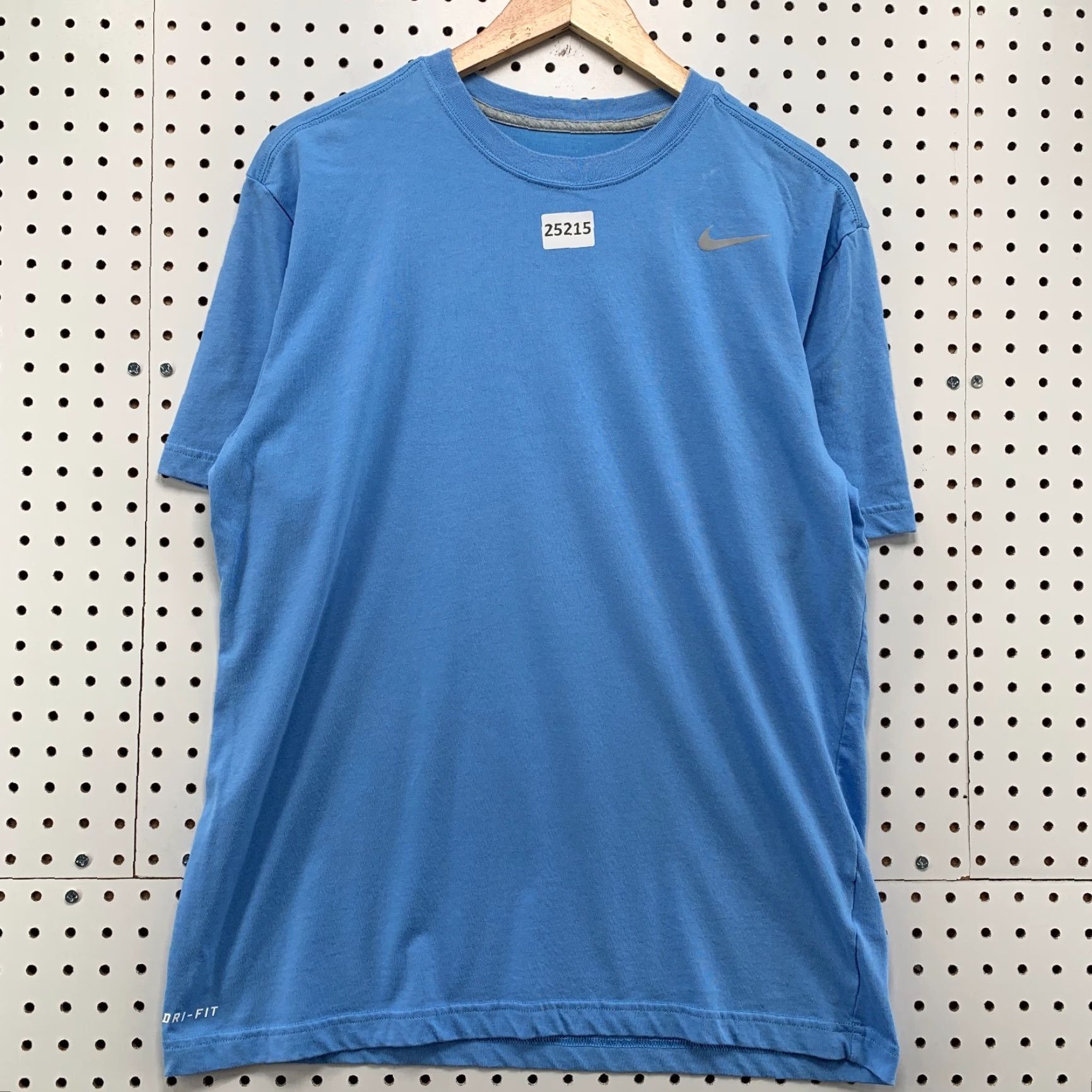 Nike Nike Dri Fit Shirt Sky Blue Gray Swoosh Mens Large Short Sleeve 21.5x27.5 Size US L / EU 52-54 / 3 - 2 Thumbnail