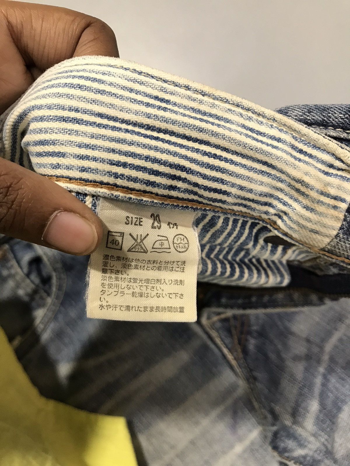 Levi's Vintage Levi’s 523 buckle belt damaged denim Size US 30 / EU 46 - 9 Thumbnail