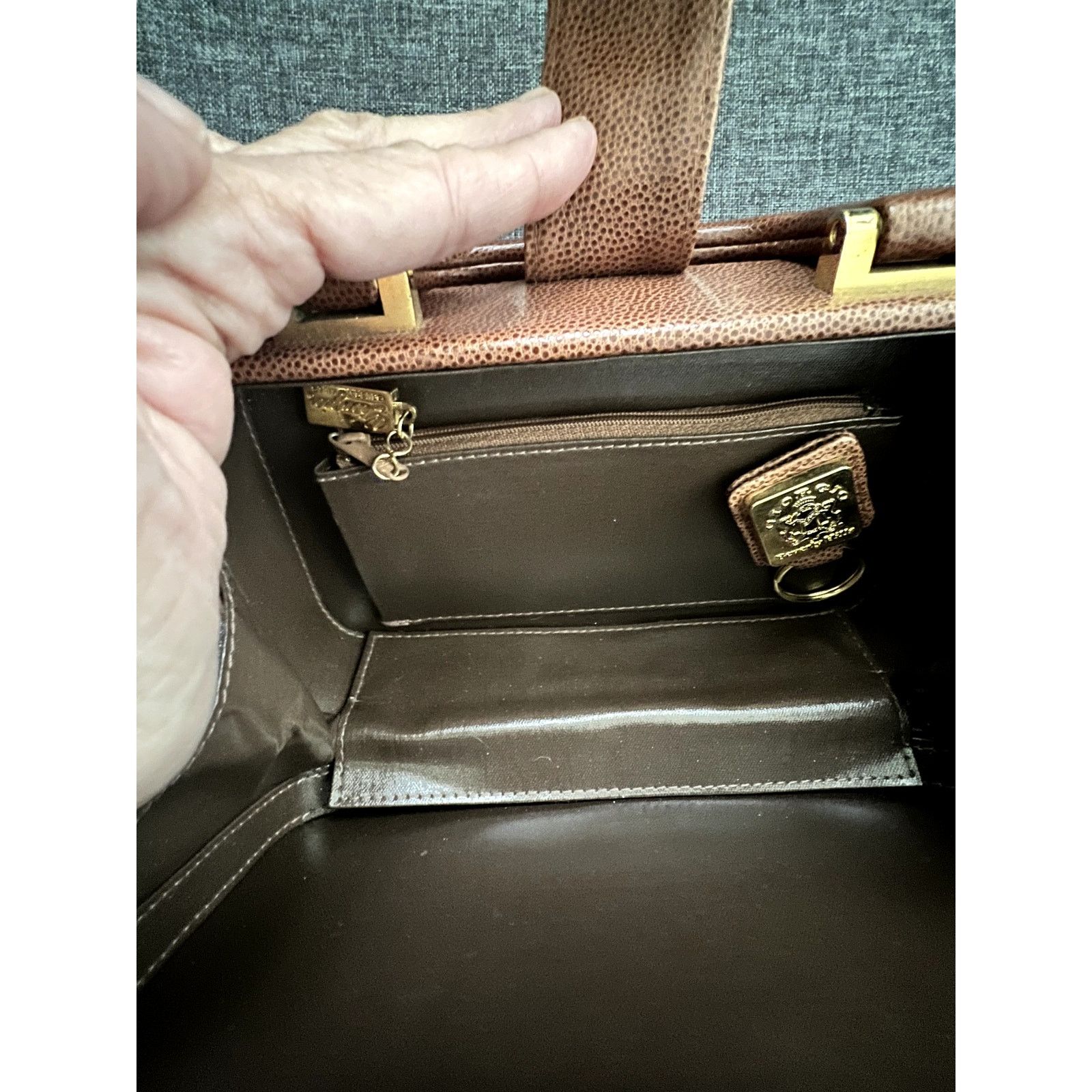 Other Giorgio Beverly Hills Pebbled Leather Clutch with Key Ring Size ONE SIZE - 5 Thumbnail