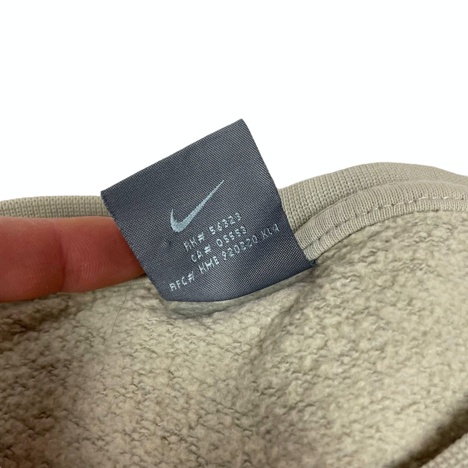 Nike × Vintage Nike Men Beige Crew Neck Long Sleeve Fleece Sweatshirt Small Size US S / EU 44-46 / 1 - 10 Thumbnail
