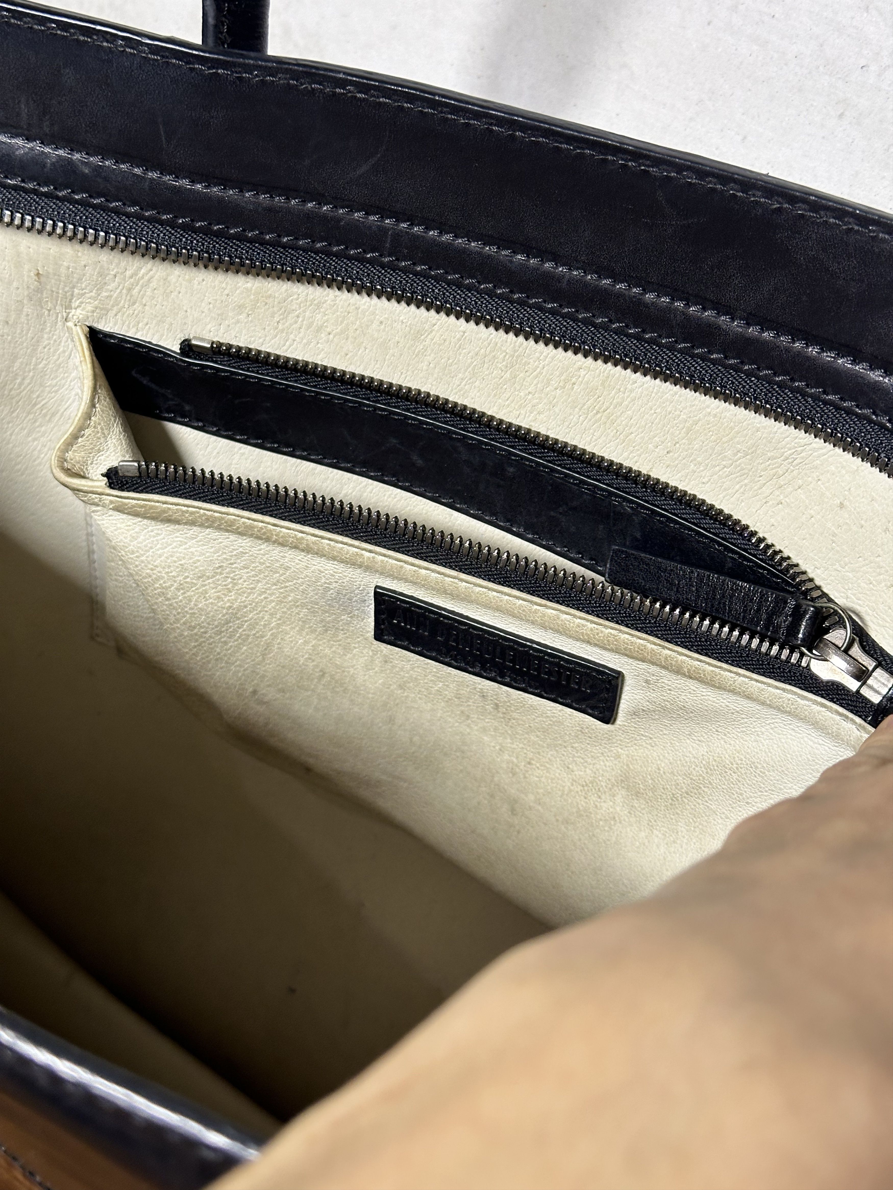 Ann Demeulemeester Ann Demeulemeester Leather Bes Handle Bag Size ONE SIZE - 9 Thumbnail