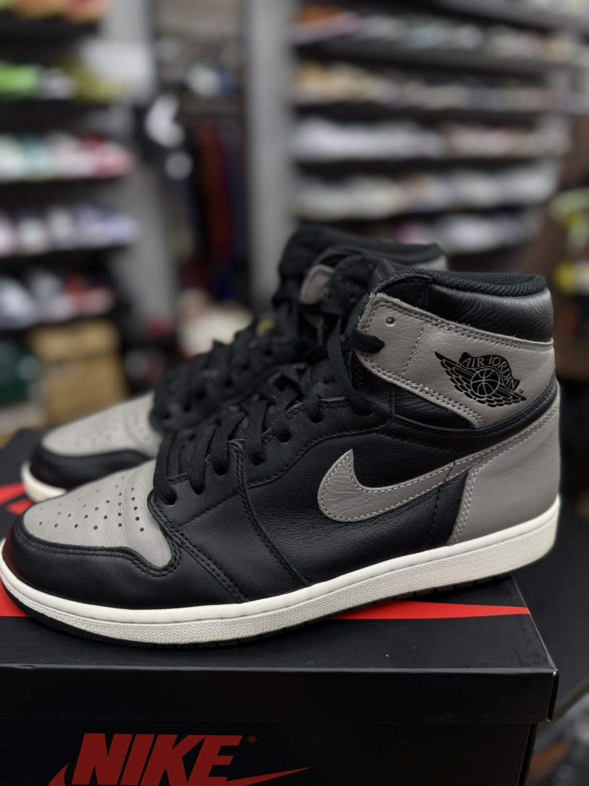 Jordan Brand Jordan 1 High Shadow OG (2018) Size 11 Pre Owned 🧼 Size US 11 / EU 44 - 5 Thumbnail