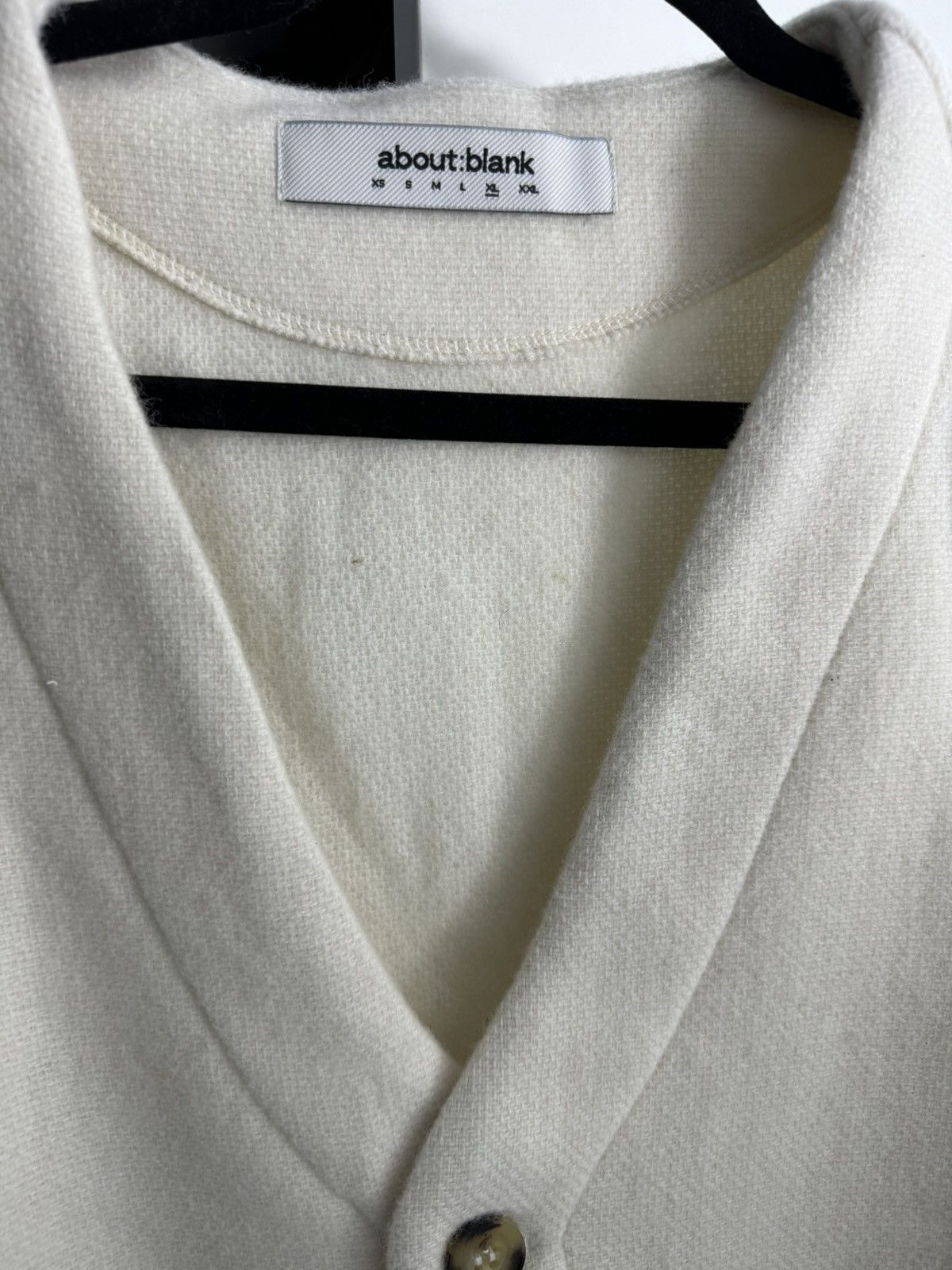 About:Blank Cream Cropped Cardigan Size US XL / EU 56 / 4 - 3 Thumbnail
