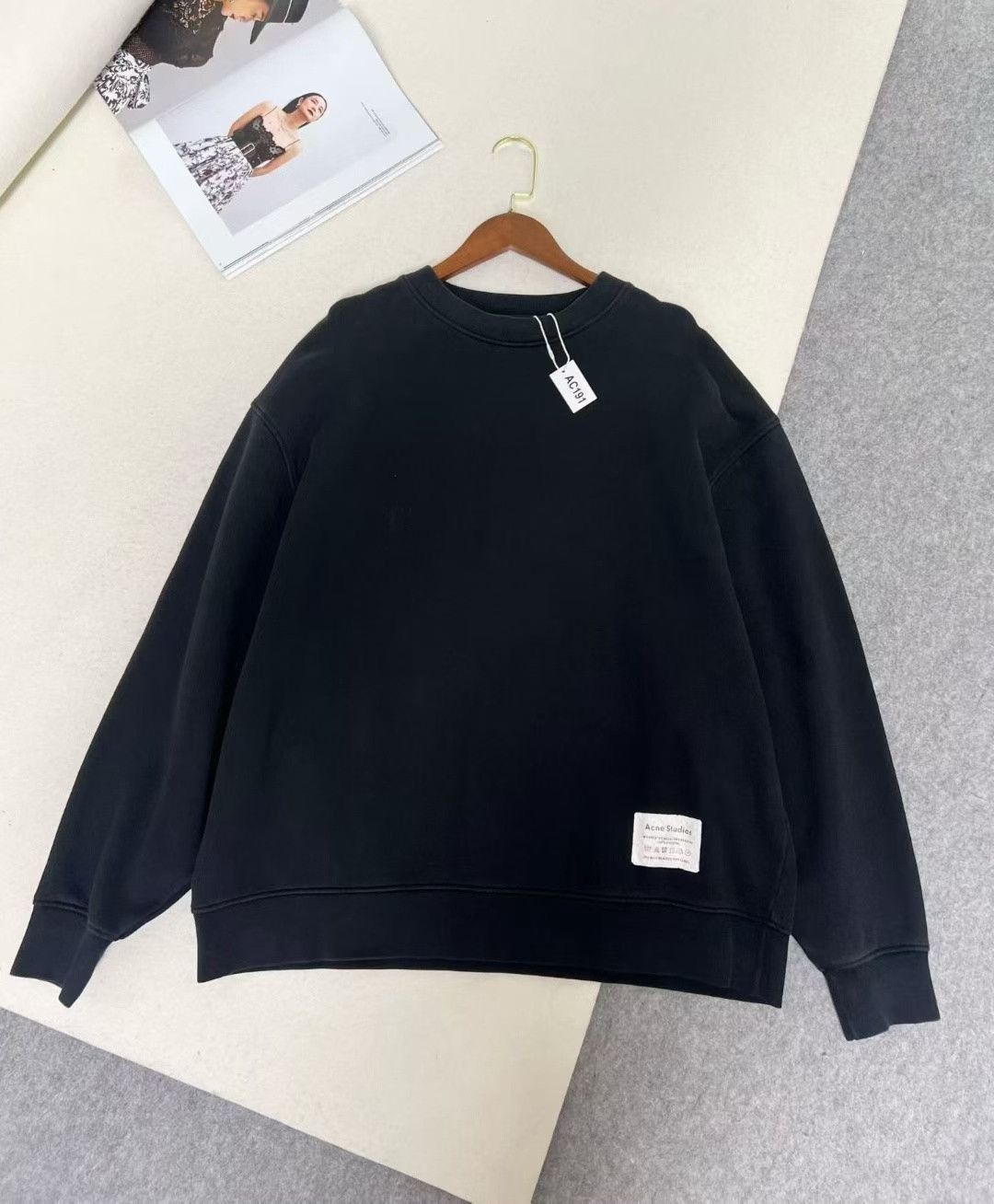 Acne Studios Acne Studios Black Crewneck Pullover Sweatshirt Size US S / EU 44-46 / 1 - 1 Thumbnail