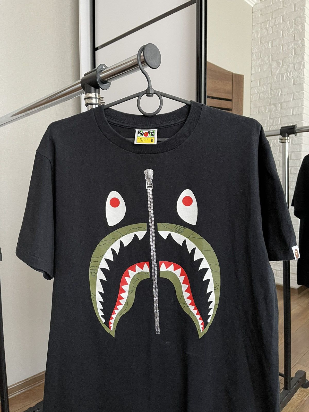 Bape Bape A Bathing A Ape T-Shirt Tee Shark Logo Print Size US M / EU 48-50 / 2 - 5 Thumbnail