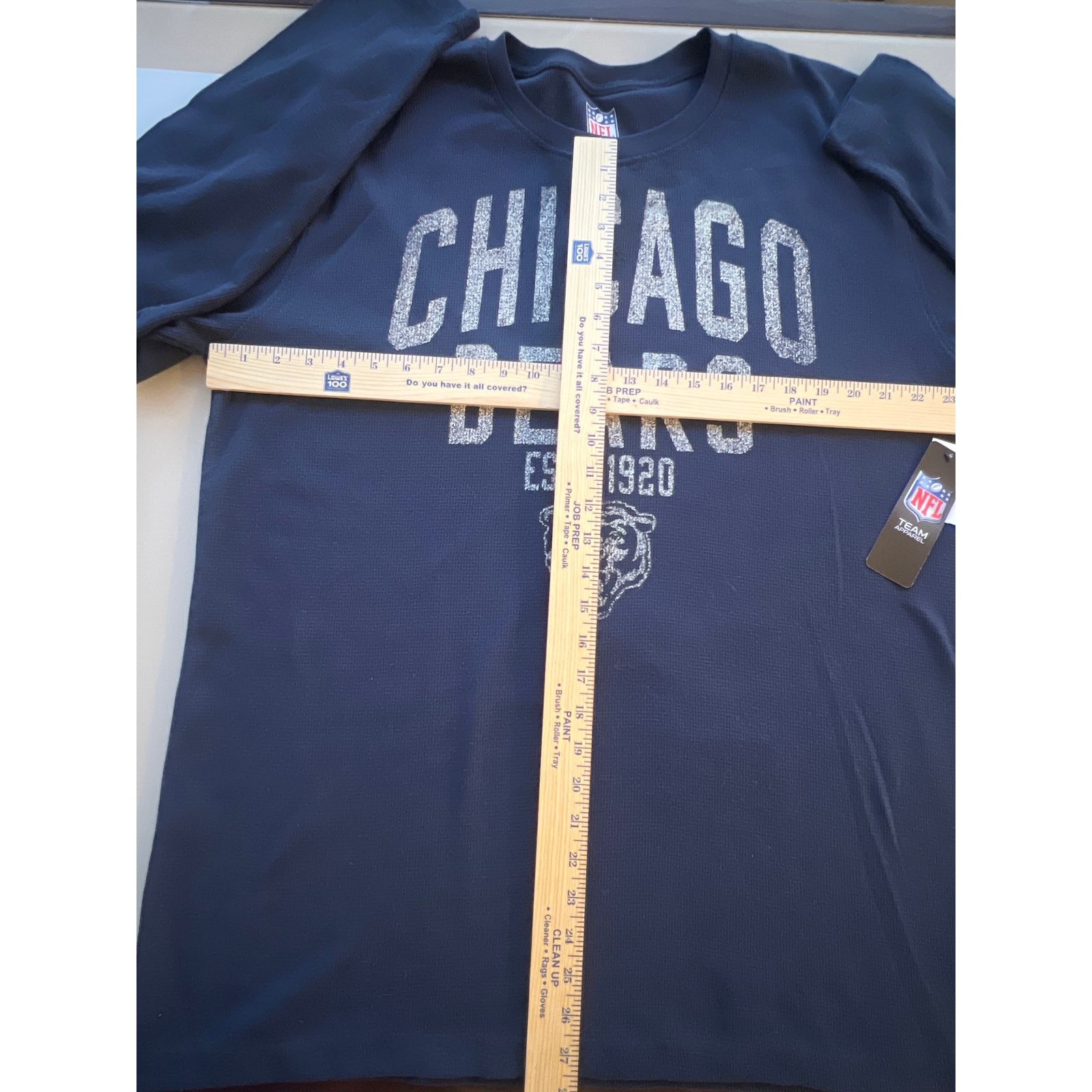 NFL Chicago Bears Long-Sleeve T-Shirt (2XL) - New with Tags Size US XXL / EU 58 / 5 - 7 Thumbnail