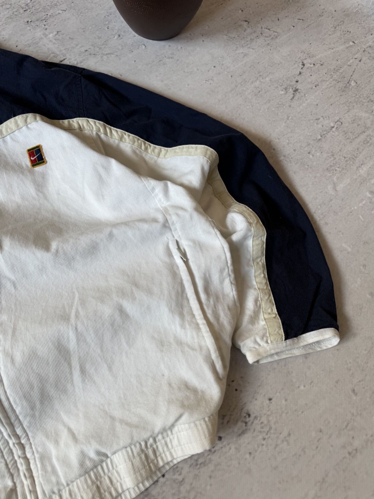 Nike × Vintage NIKE COURT VINTAGE BASIC LOGO OVERSIZE BAGGY LIGHT JACKET Size US S / EU 44-46 / 1 - 4 Thumbnail
