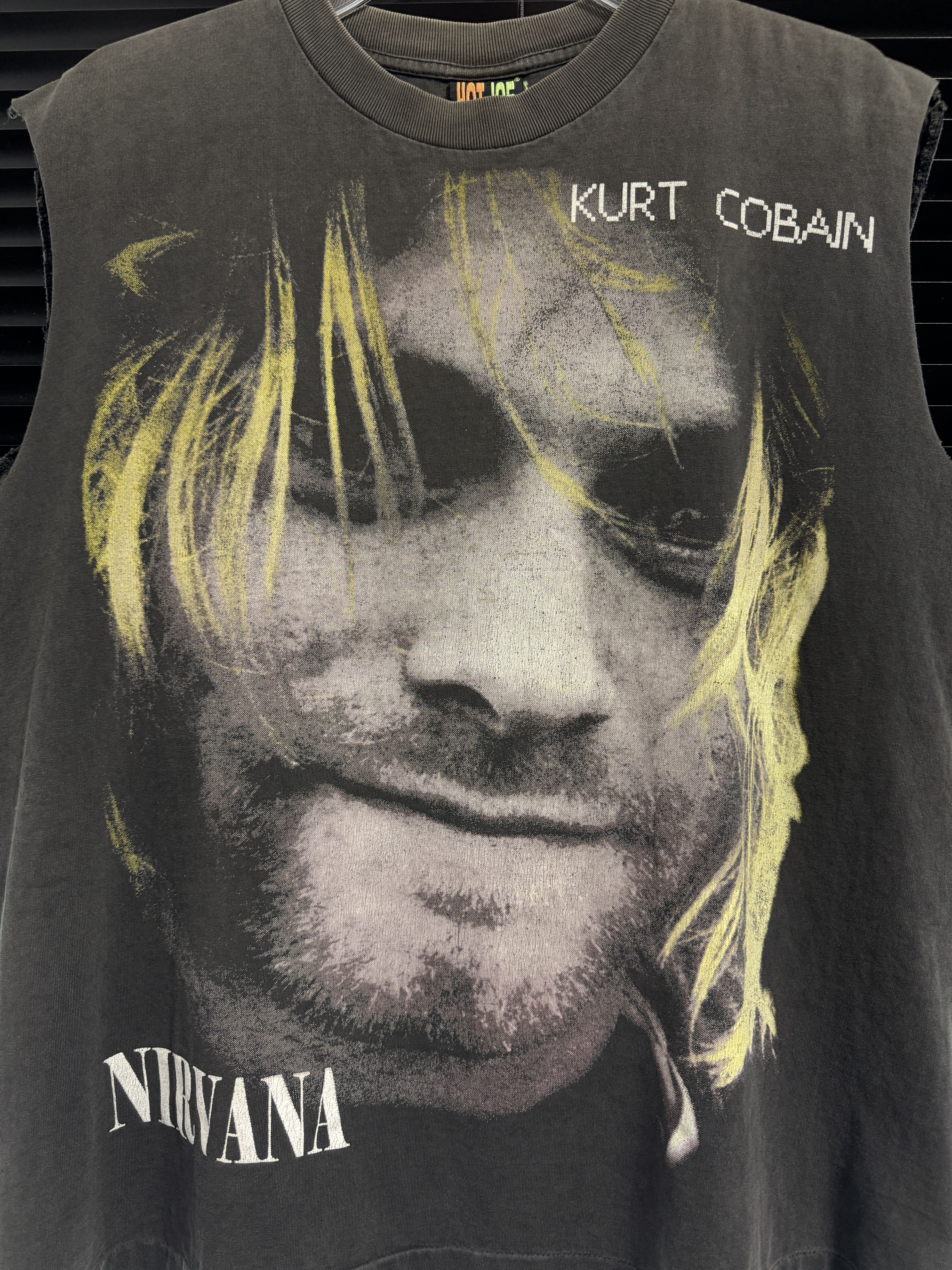 Band Tees Vintage 90s Nirvana Kurt Cobain Memorial Cut Off Tshirt Size US L / EU 52-54 / 3 - 3 Thumbnail