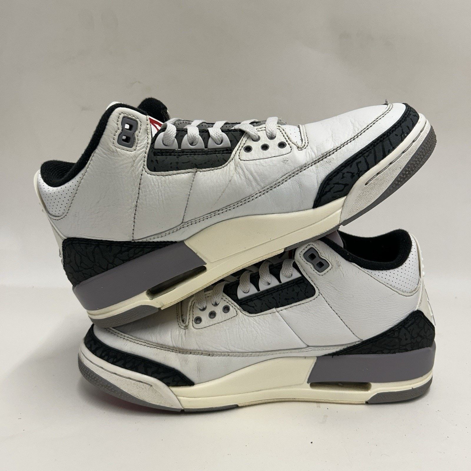Nike Nike Air Jordan 3 Retro “Cement Grey White Fire Red” Size US 9 / EU 42 - 3 Thumbnail