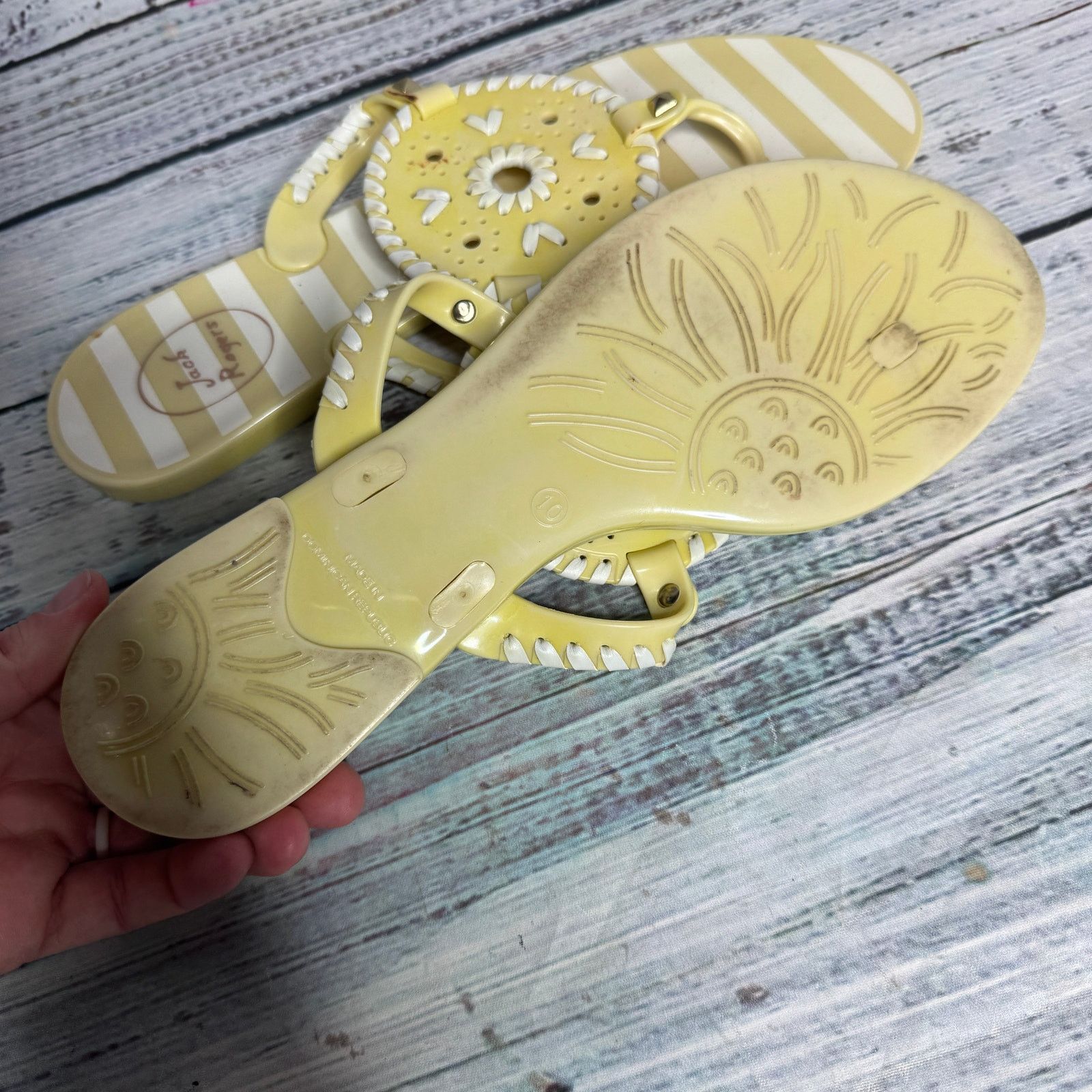 Jack Rogers Jack Rogers Jelly Sandals Sz10 Yellow Striped Flip Flop 10 Size US 10 / IT 40 - 3 Thumbnail