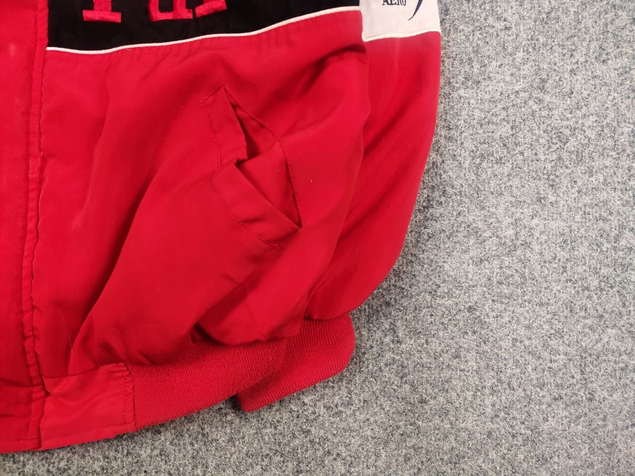 NASCAR Vintage Ferrari Red All logo Racing Bomber Jacket Y2K Style Size US M / EU 48-50 / 2 - 8 Thumbnail