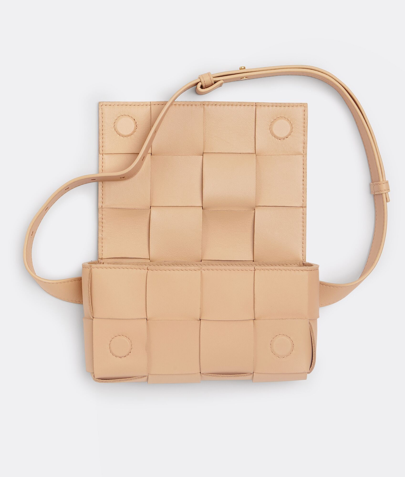 Bottega Veneta o1n1vont0225 Size: OS / Cassette Belt Bag in Beige Size ONE SIZE - 4 Thumbnail