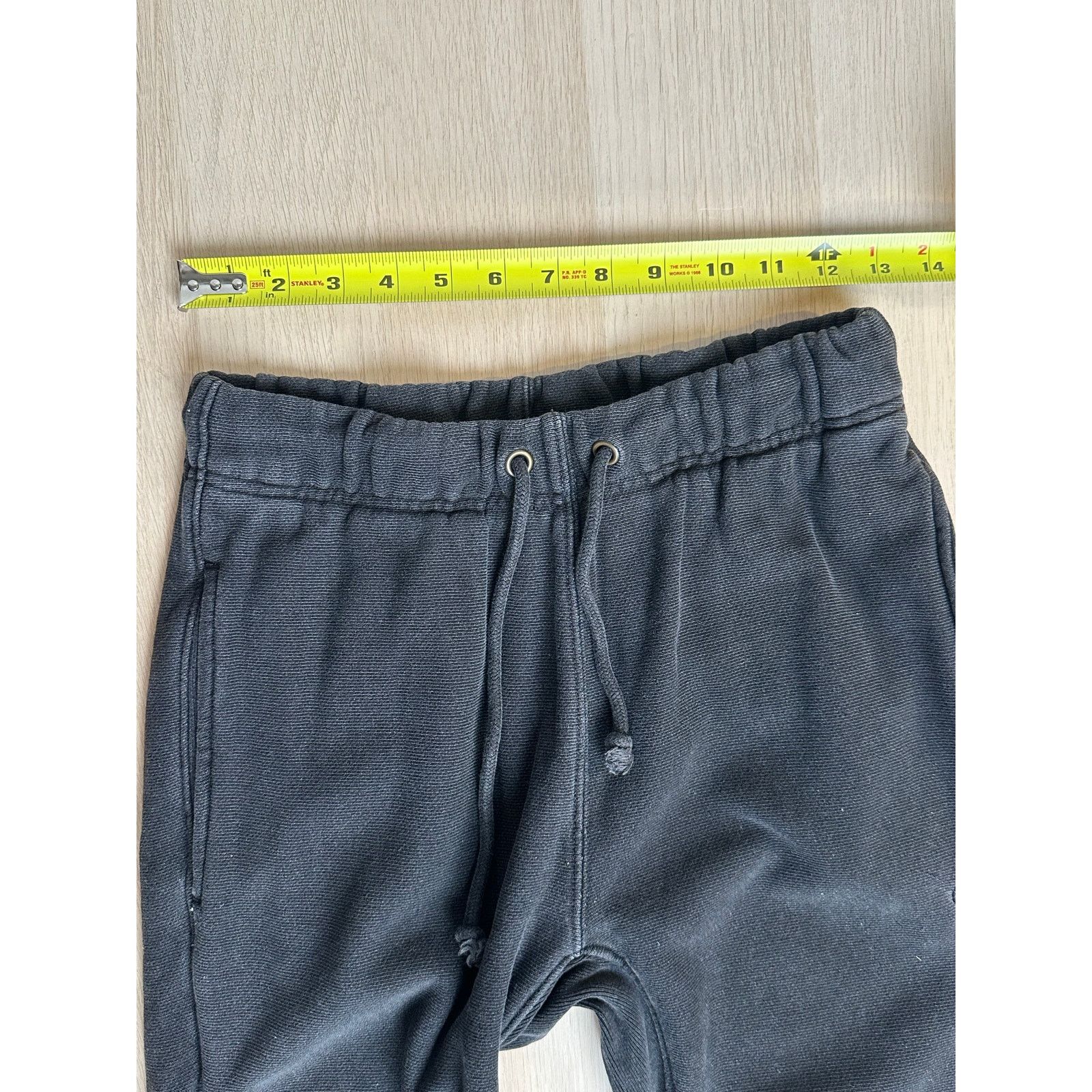 Champion Champion Reverse Weave Black Sweatpant - Size S - Mint Size US 27 - 7 Thumbnail