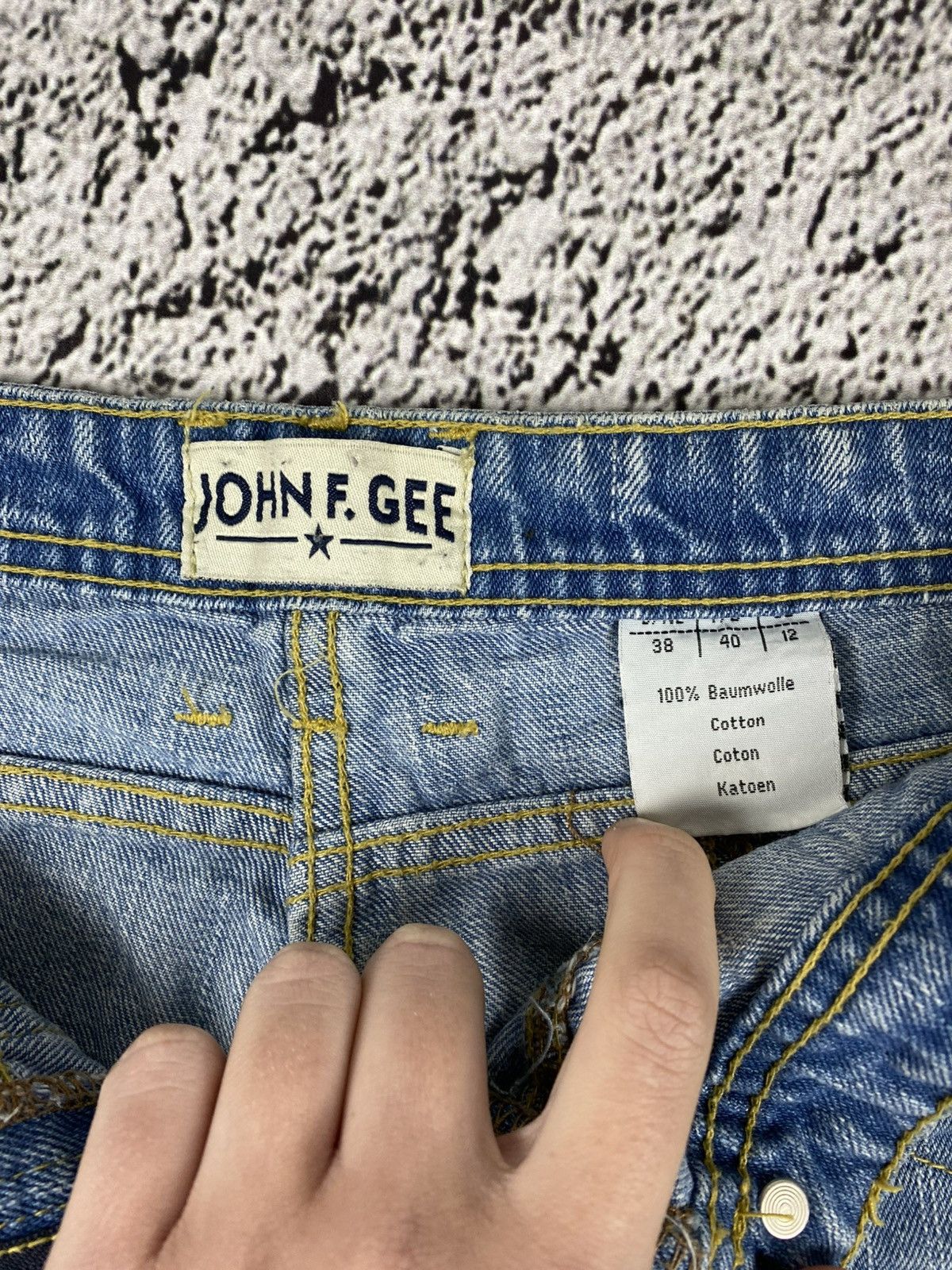 Vintage Vintage Y2K 00s style bootcut faded jeans streetwear Size 30" / US 8 / IT 44 - 4 Thumbnail