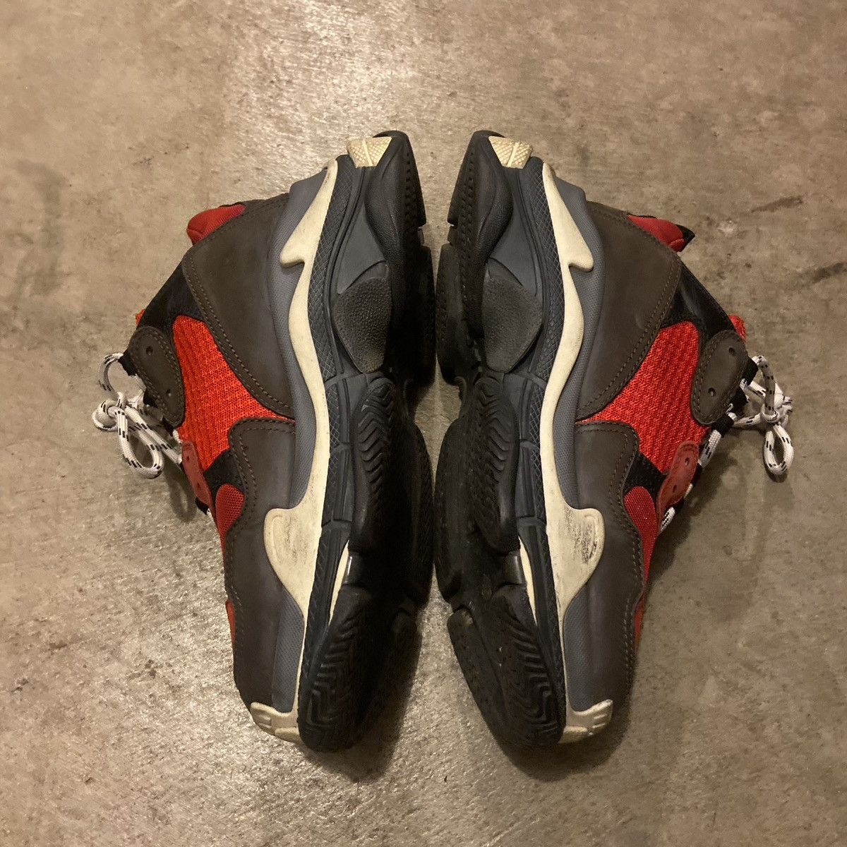 Balenciaga × Designer Balenci Triple S Red Distressed Size US 9 / EU 42 - 2 Thumbnail