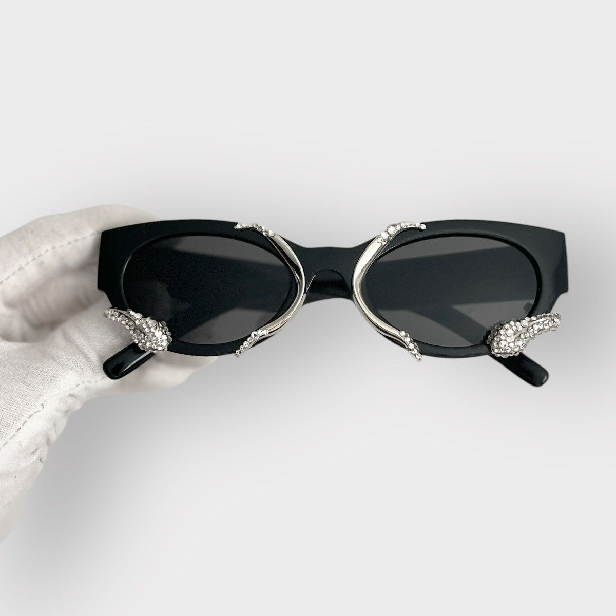 Designer RARE! 1 of 1 Plaid Snakes Sunglasses Size ONE SIZE - 1 Thumbnail