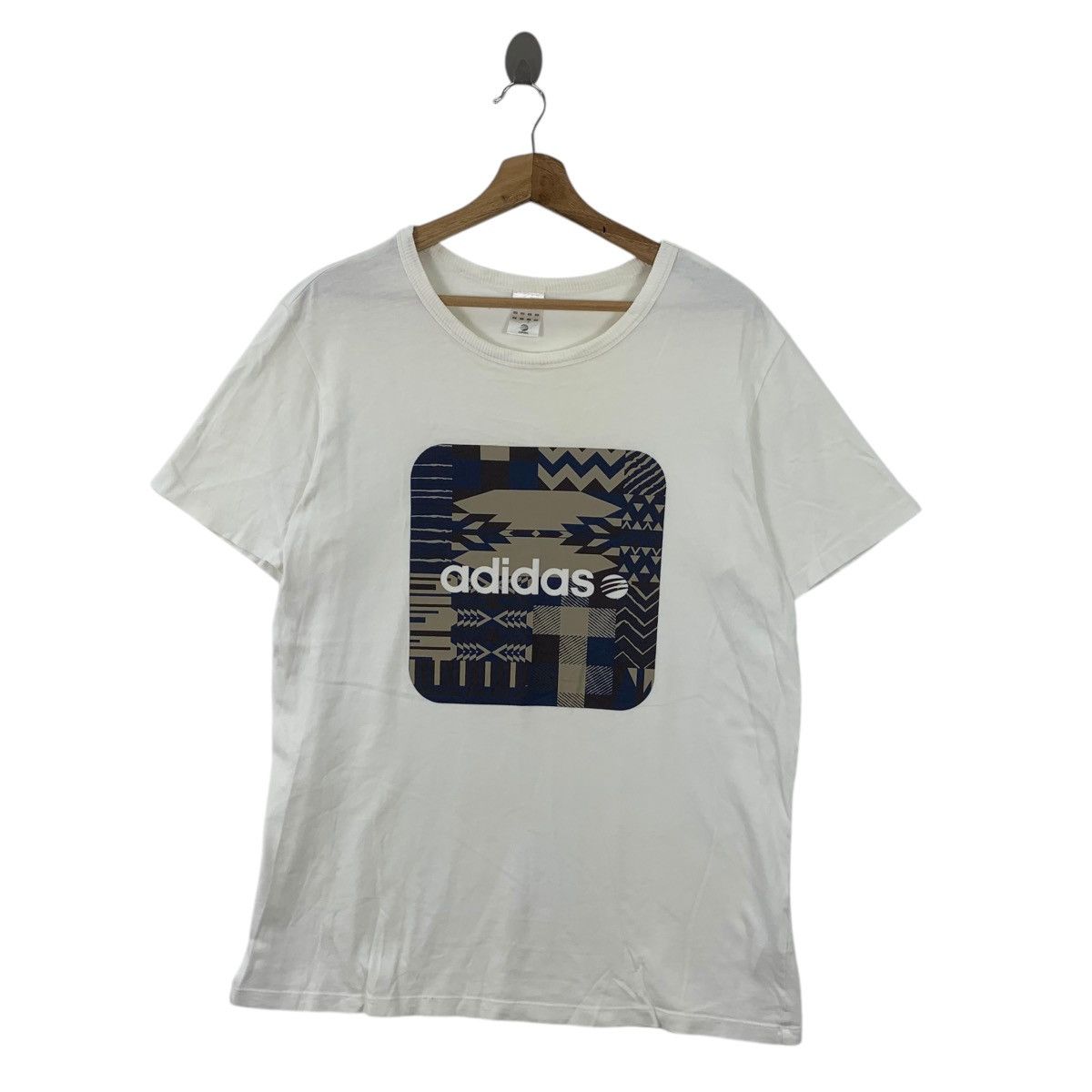 Adidas ADIDAS NEO LABEL Native Aztec Navajo Logo Tee Shirt Top Size M / US 6-8 / IT 42-44 - 1 Thumbnail