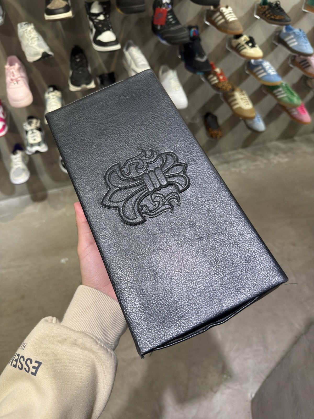 Chrome Hearts Chrome Hearts Leather Fleur Patch Sunglasses Case Size ONE SIZE - 7 Thumbnail