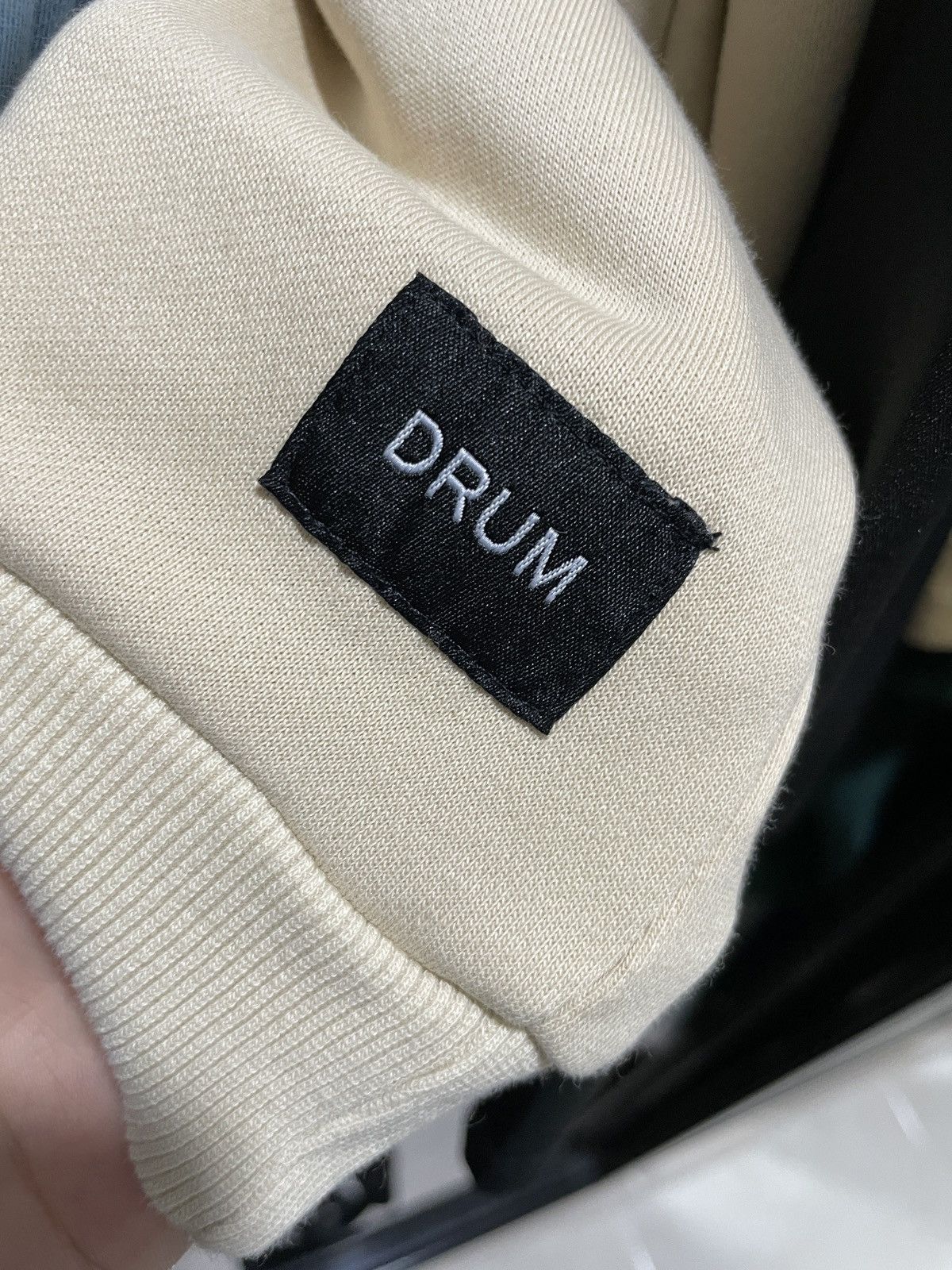Other DRUM sweatshirt!! Size US S / EU 44-46 / 1 - 11 Thumbnail