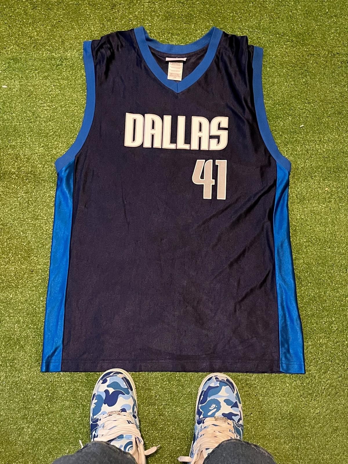 Unknown London Vintage Dallas 41 Nowitzki Basketball Jersey Size US M / EU 48-50 / 2 - 1 Thumbnail