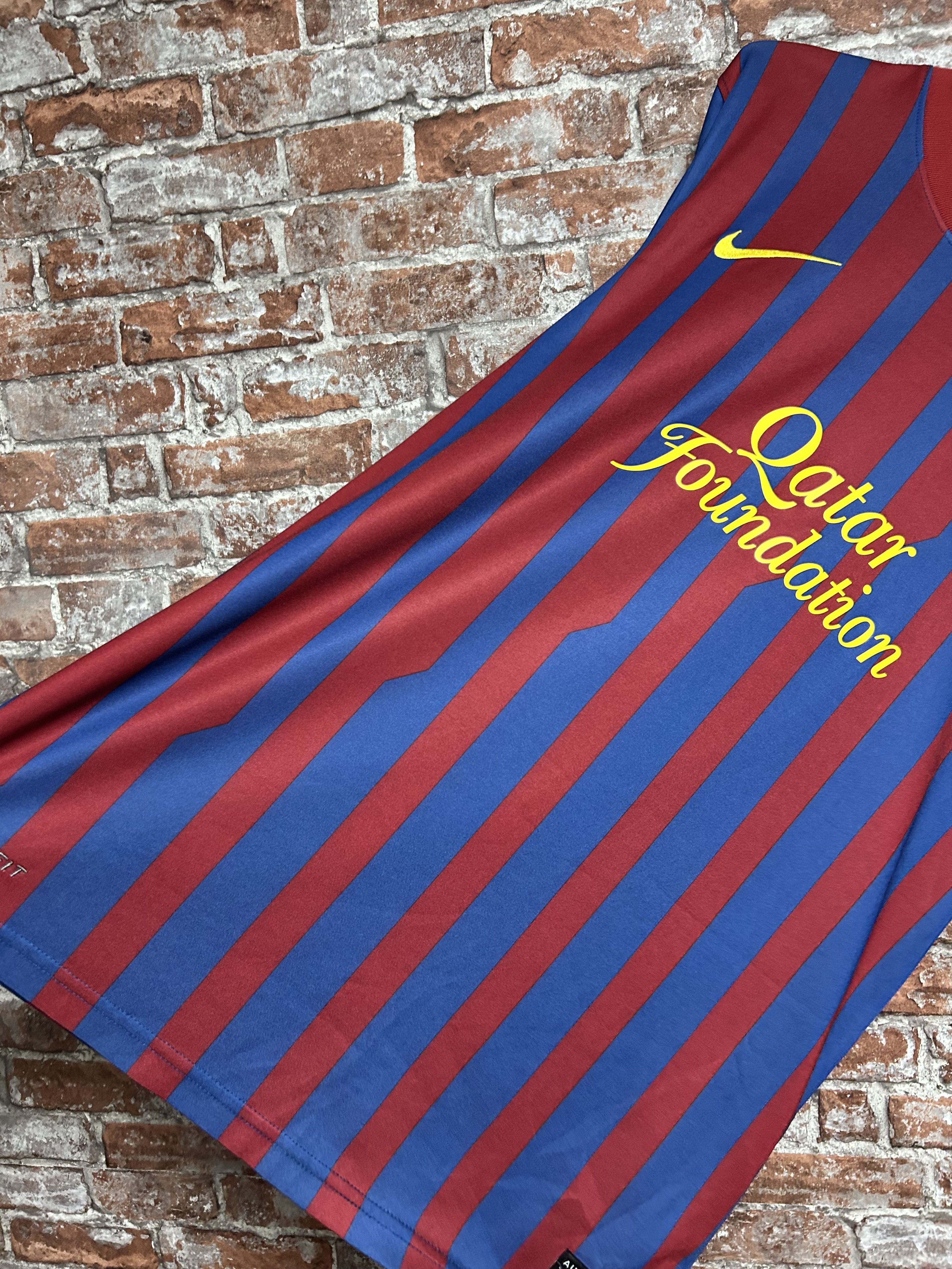 Nike Barcelona 2011 2012 Home Football Nike Joshua 419879-486 Size US S / EU 44-46 / 1 - 10 Thumbnail