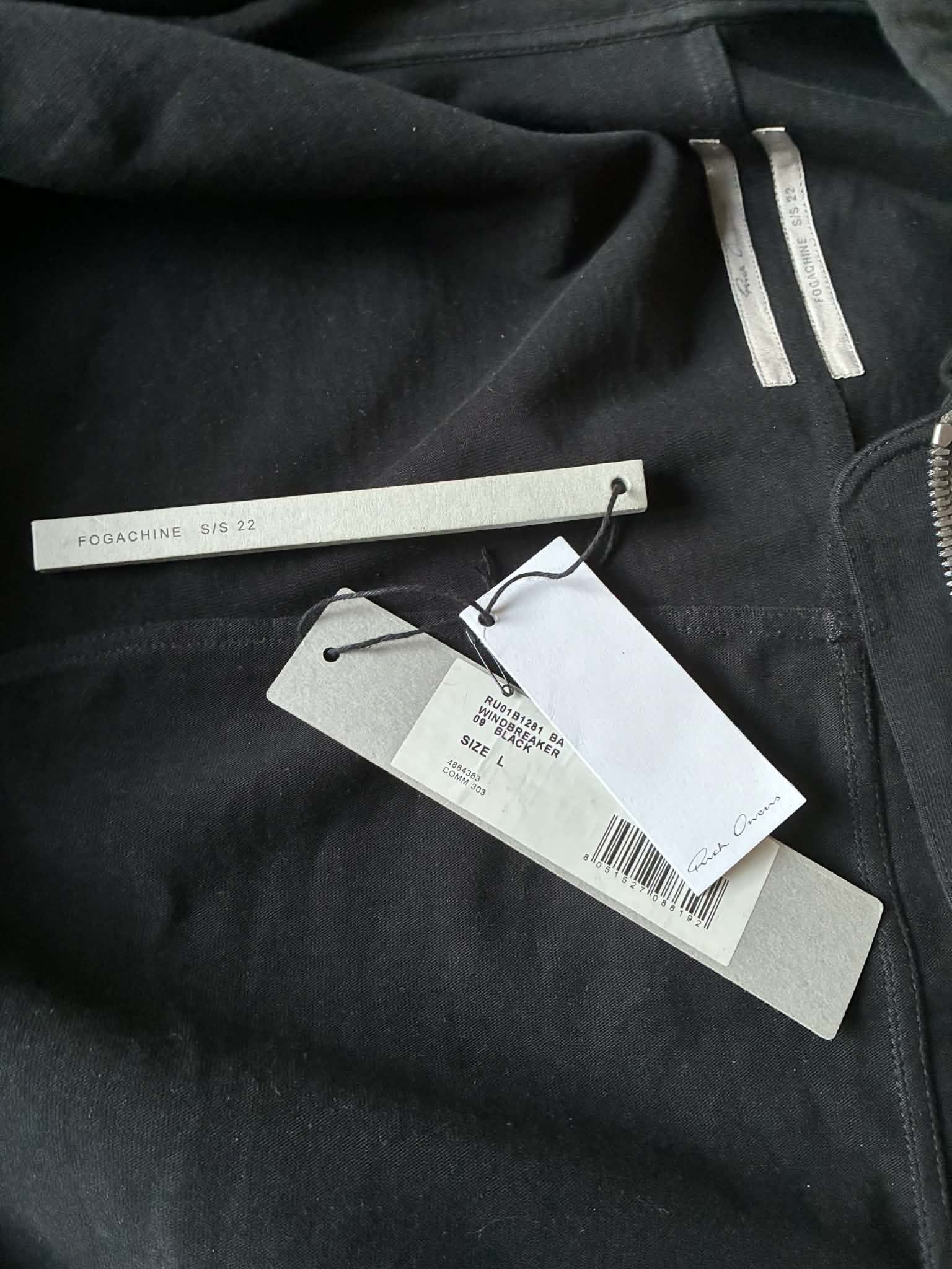 Rick Owens Rick owens Windbreaker RU01B1281 BA Size US L / EU 52-54 / 3 - 6 Thumbnail
