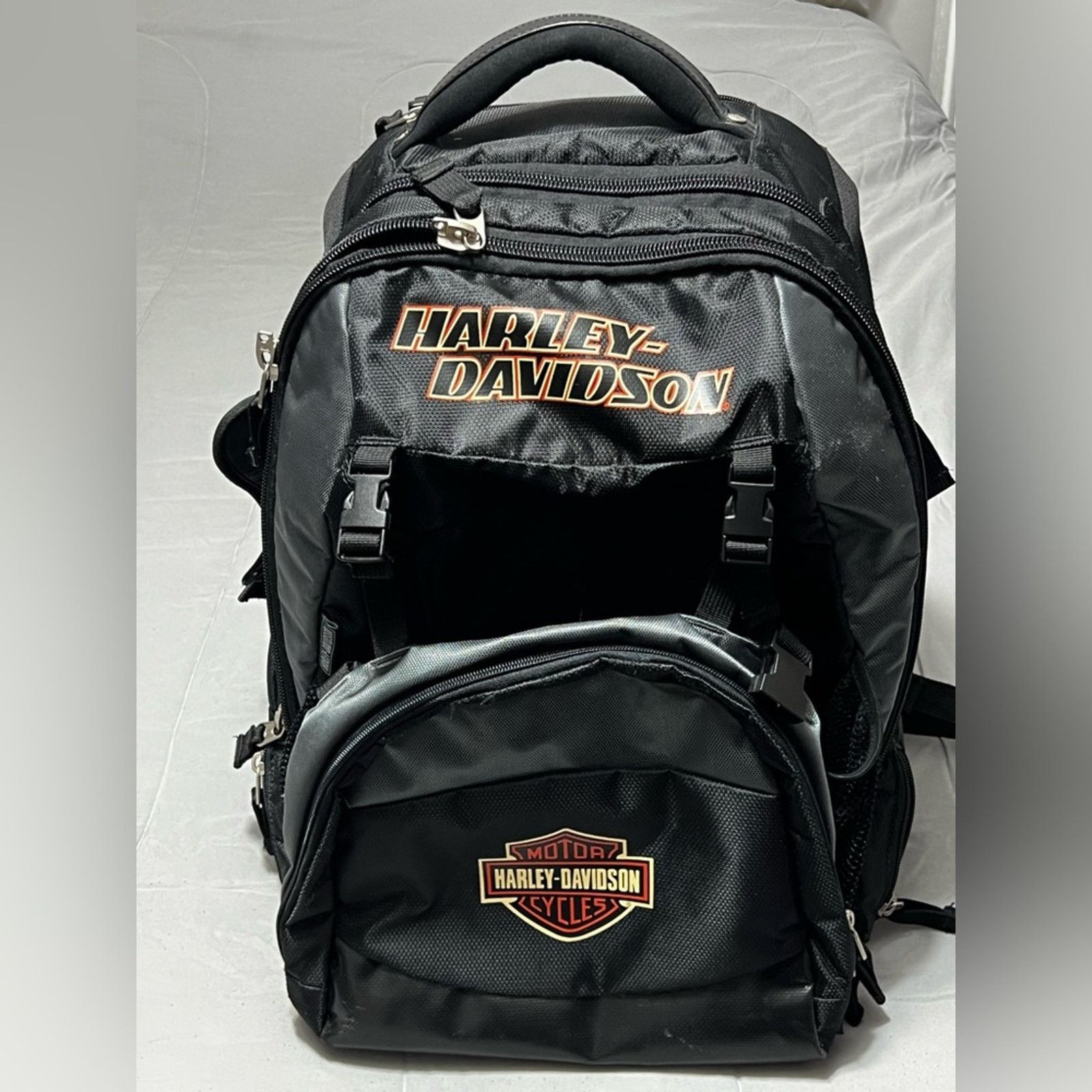 Harley Davidson Rolling Carry On / Backpack Vintage Perfect