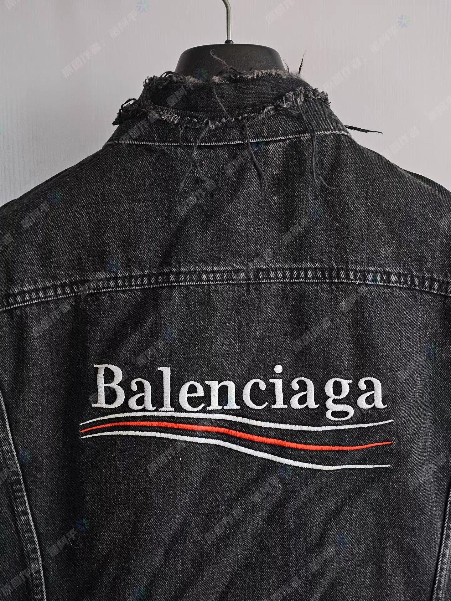 Balenciaga Balenciaga denim jacket Q4 Size US M / EU 48-50 / 2 - 4 Thumbnail