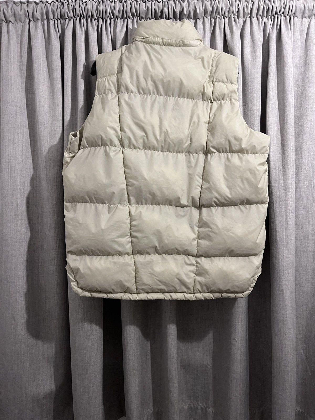 Vintage Body warmer white coat. Size US M / EU 48-50 / 2 - 4 Thumbnail