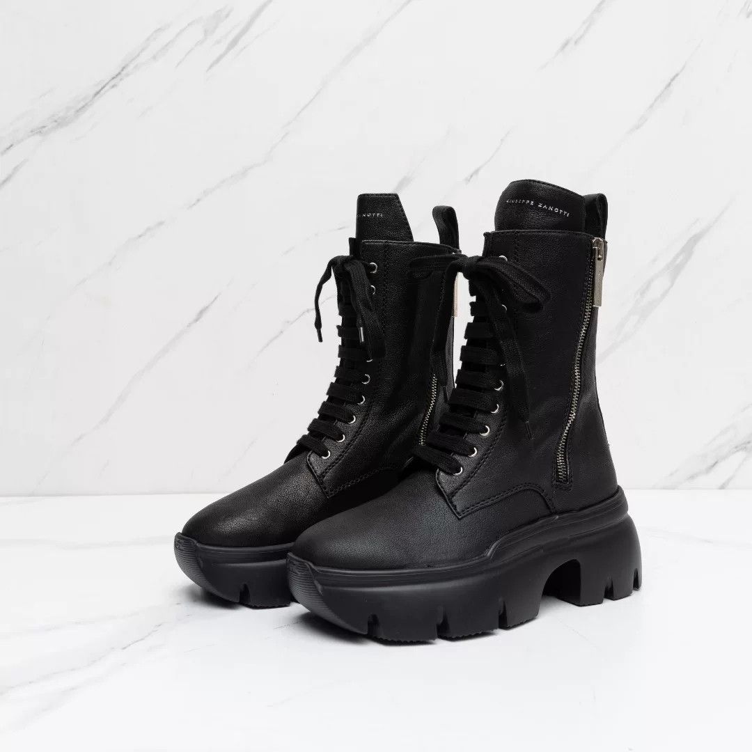 Giuseppe Zanotti Giuseppe Zanotti Women's Platform Martin Boots Size US 6 / IT 36 - 1 Thumbnail
