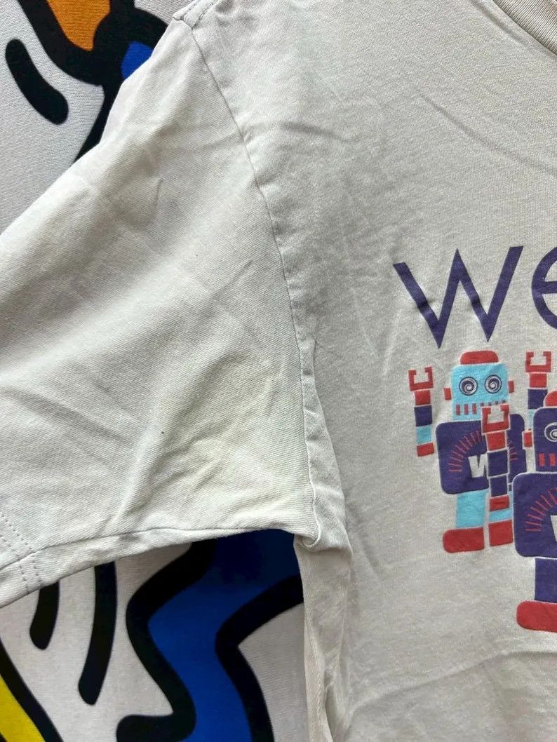 Vintage Vintage 2005 Weezer Band tshirt size S Size US S / EU 44-46 / 1 - 3 Thumbnail