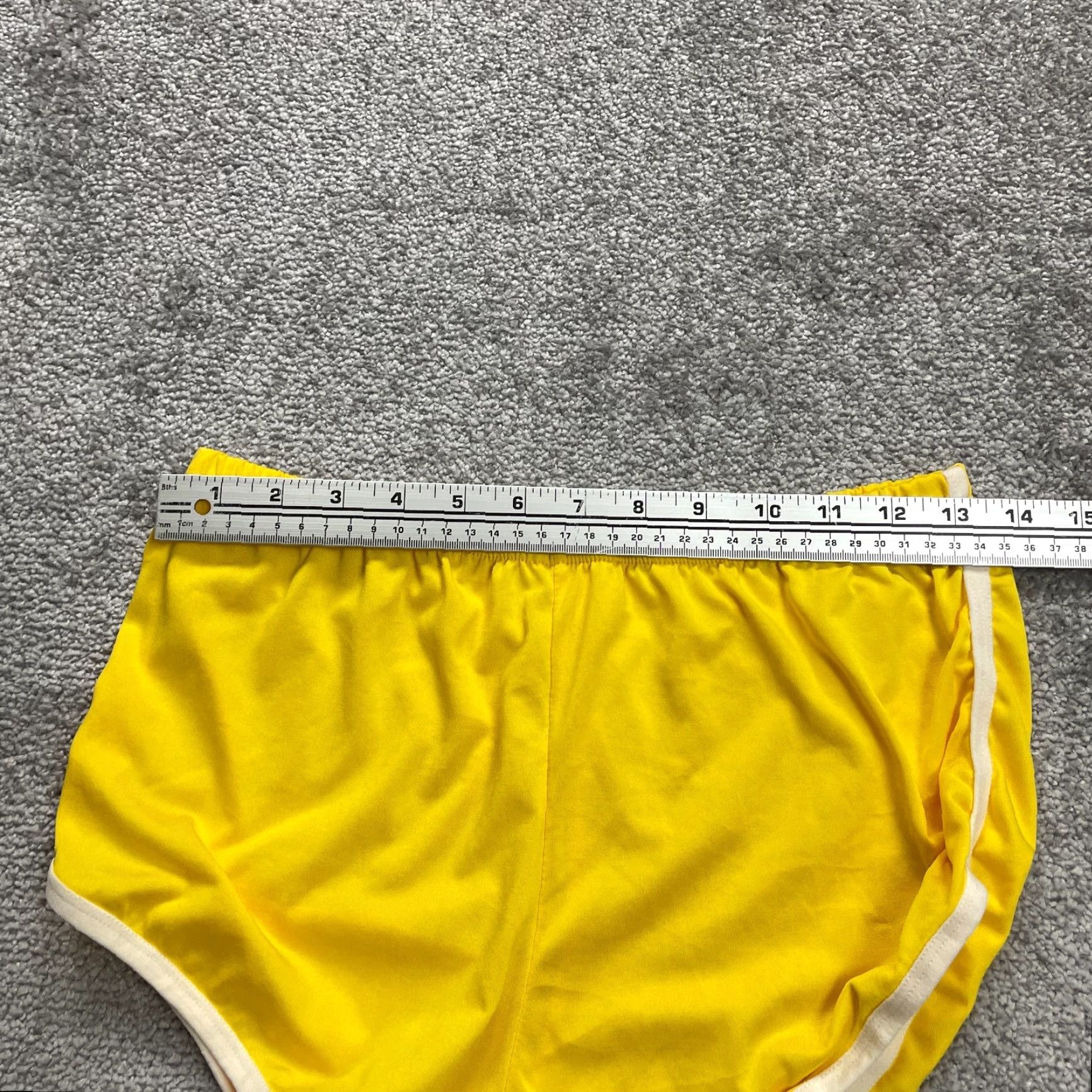 Vintage Unbranded Active Shorts Womens Small Yellow Elastic Athletic Running Gym 26x3 Size 28" / US 6 / IT 42 - 6 Thumbnail