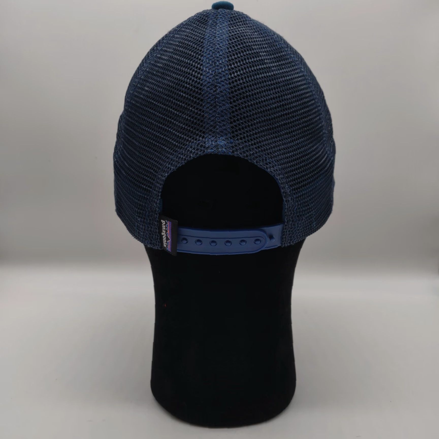 Patagonia Patagonia Hat Mens Trucker Navy P-6 Logo Mid Crown 2017 Baseball Cap Adjustable Breathable One Size Men Navy Patagonia Trucker Hat 2017 Mens Size ONE SIZE - 4 Thumbnail