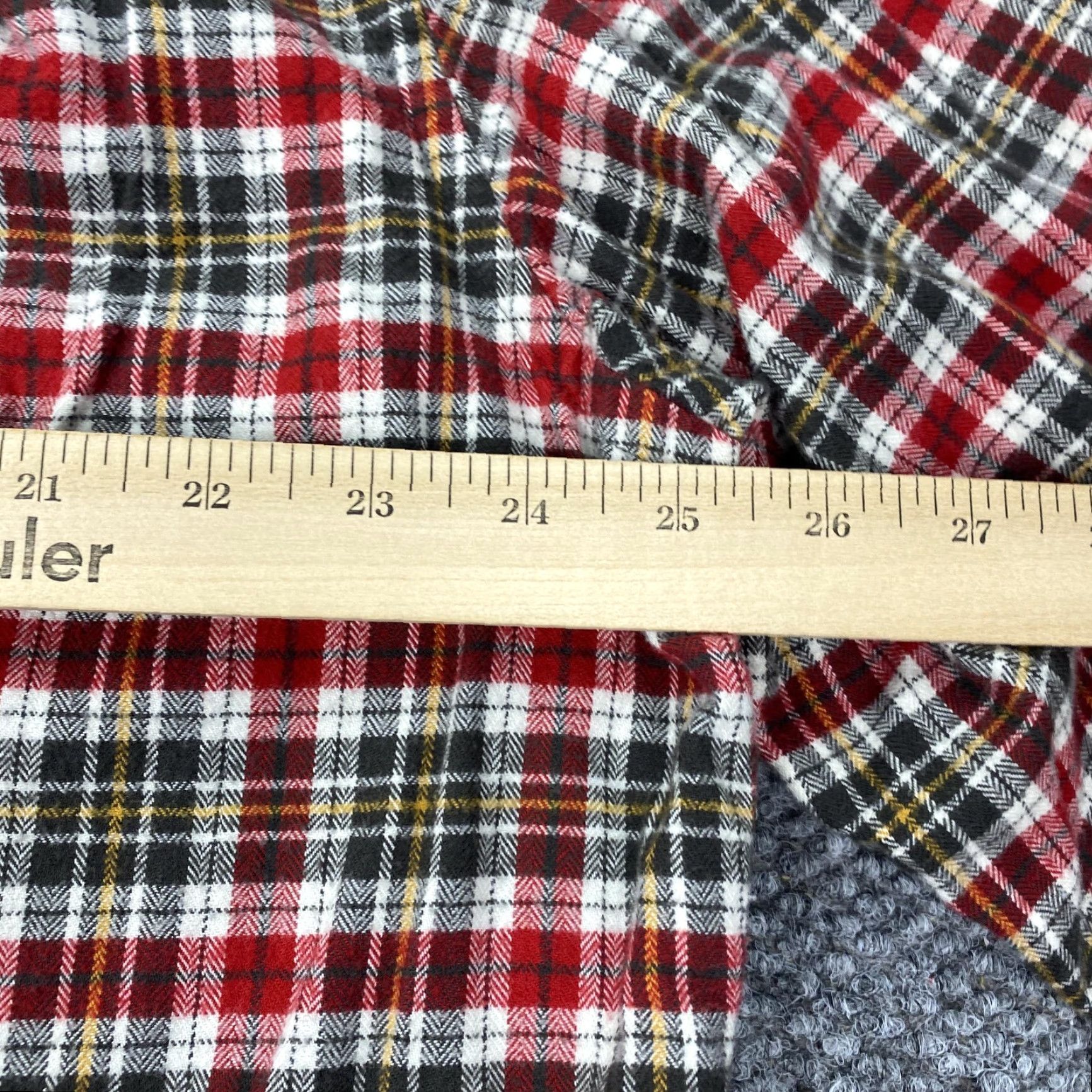 Eddie Bauer Eddie Bauer Shirt Mens XL Red Plaid Flannel Button-Down Long Sleeve Relaxed Fit Size US XL / EU 56 / 4 - 7 Thumbnail