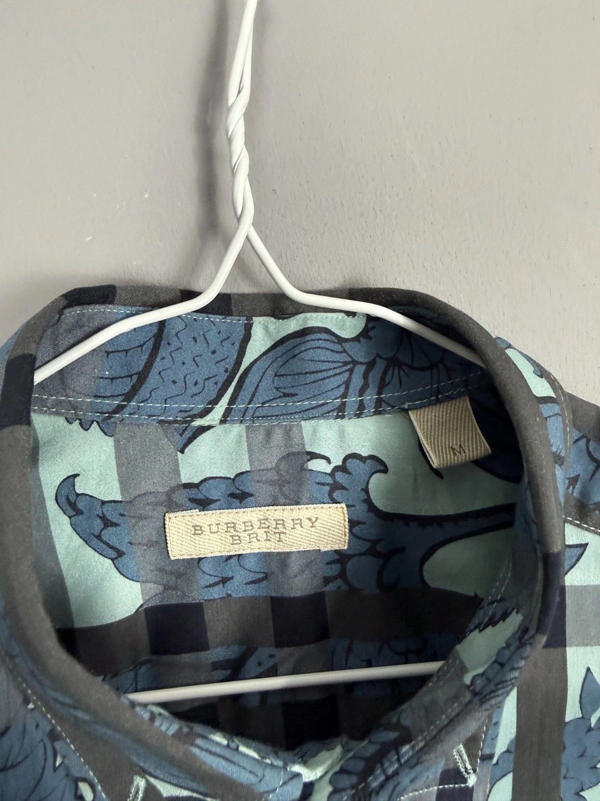 Burberry Burberry Brit FW17 Mythical Animal Print Shirt Blue Designer Size US M / EU 48-50 / 2 - 3 Thumbnail
