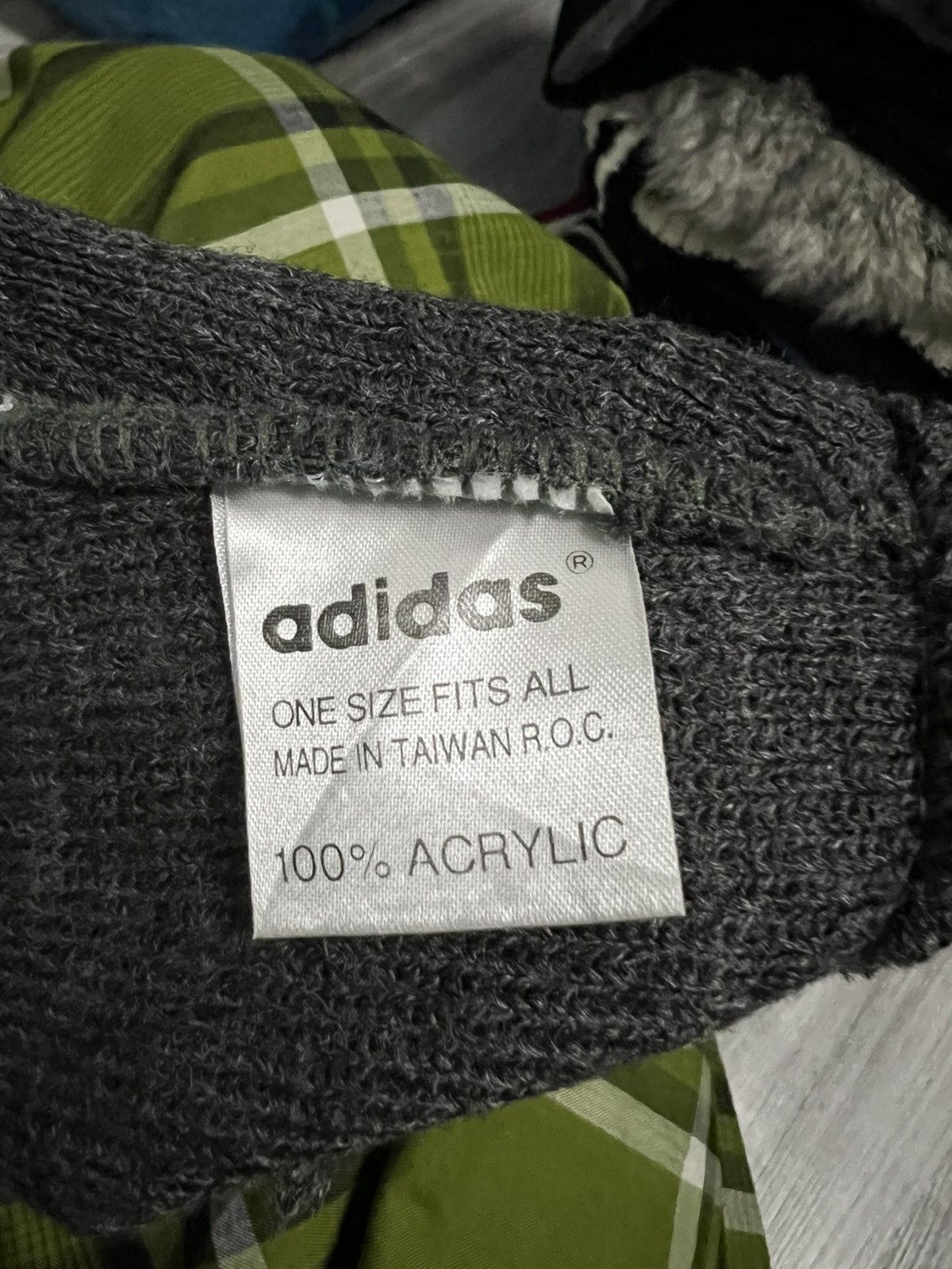 Vintage Vintage Adidas Beanie Hat Size ONE SIZE - 6 Thumbnail