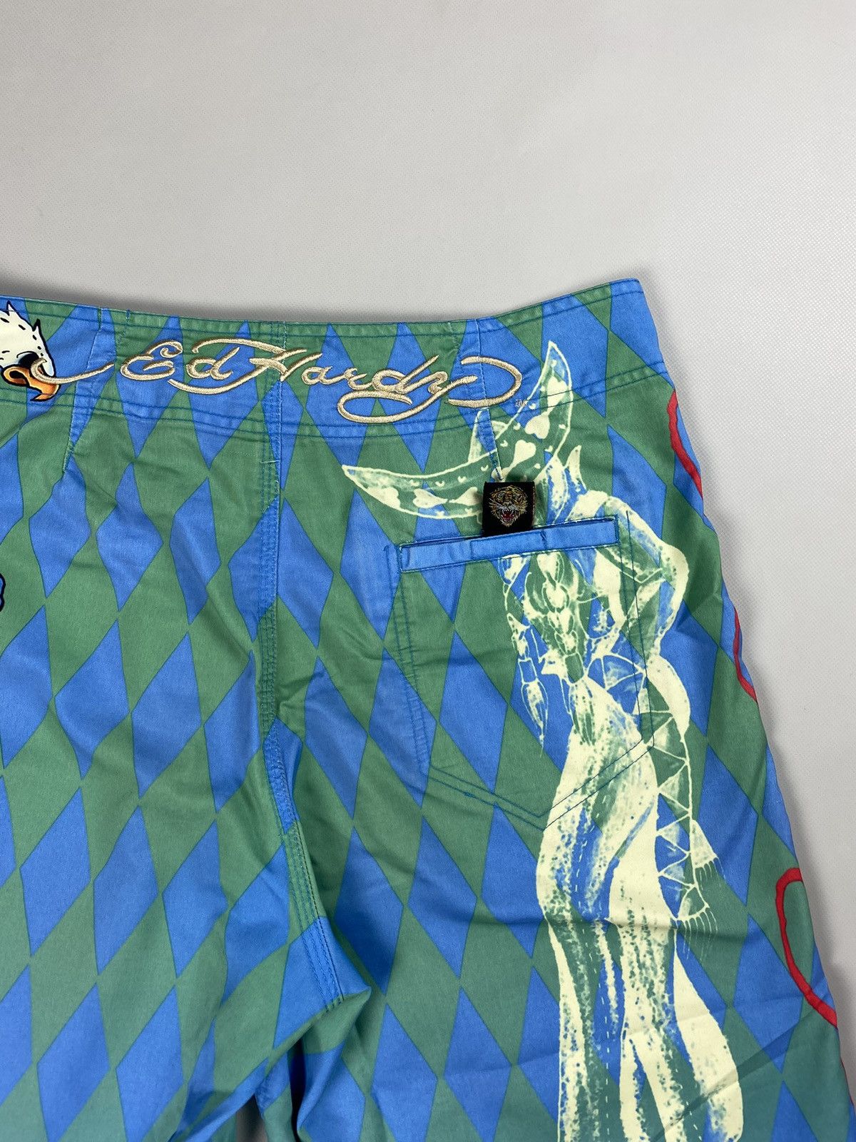 Ed Hardy Ed Hardy Y2K men’s overprinted surf swim shorts size ~ 32 Size US 32 / EU 48 - 24 Thumbnail